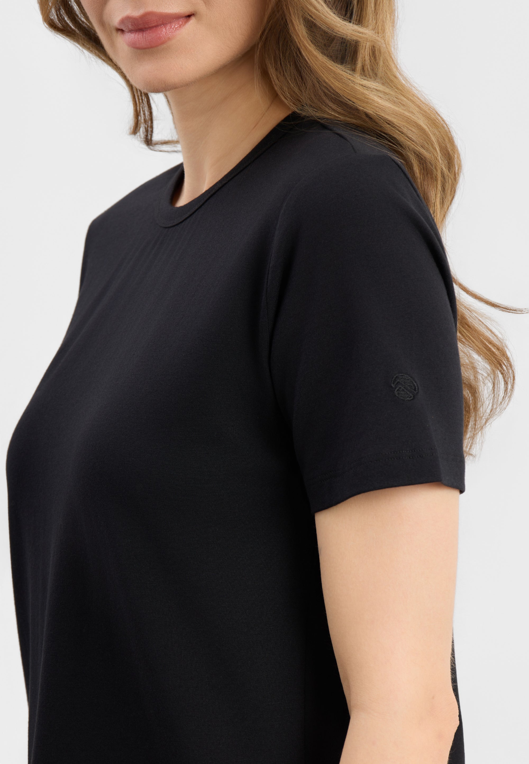 LAURIE Amanda T-Shirt SS T-Shirts 99000 Black