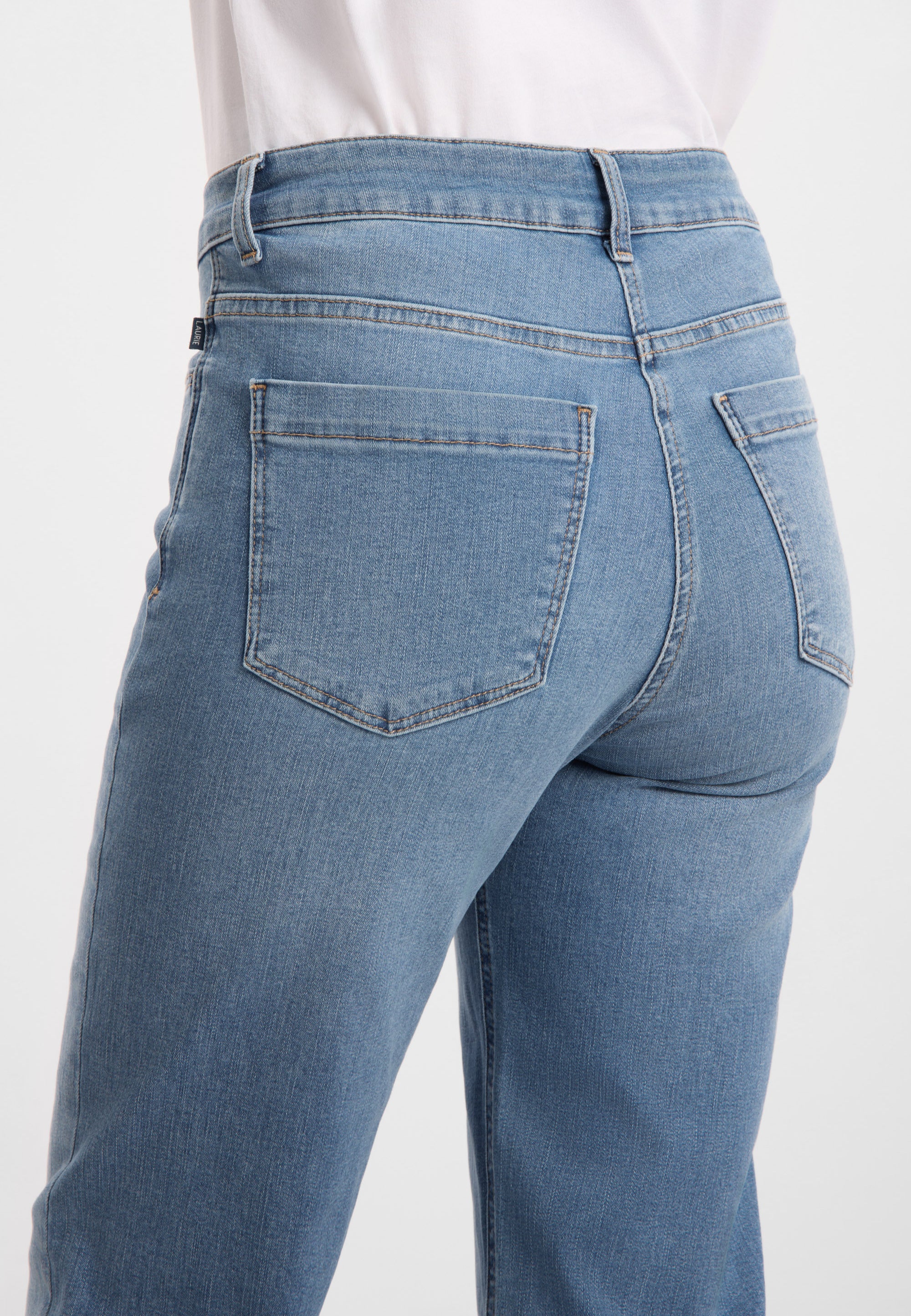 LAURIE Amelia Raw Straight Cropped Straight 40399 Washed blue denim