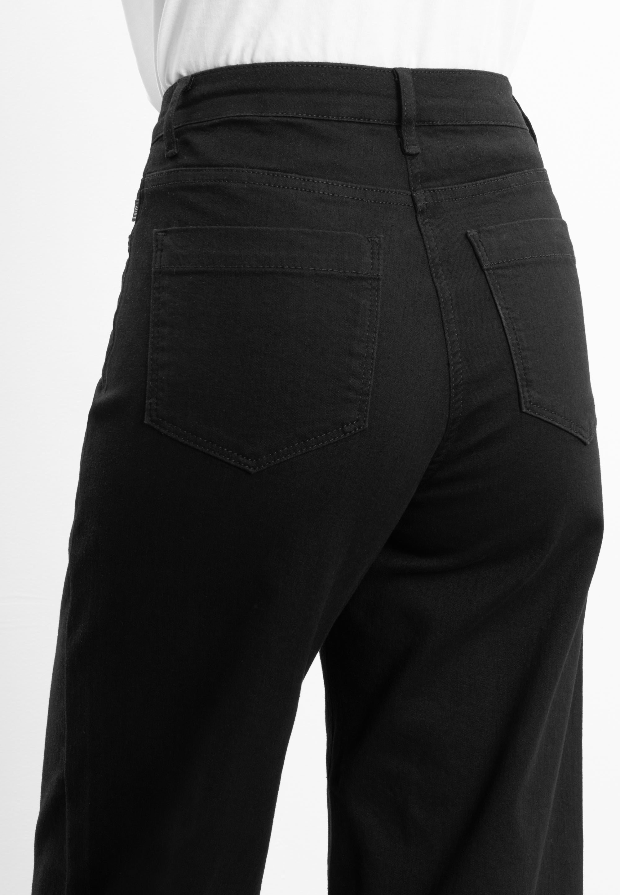 LAURIE Carol Loose - Medium Length Loose 99900 Black Denim