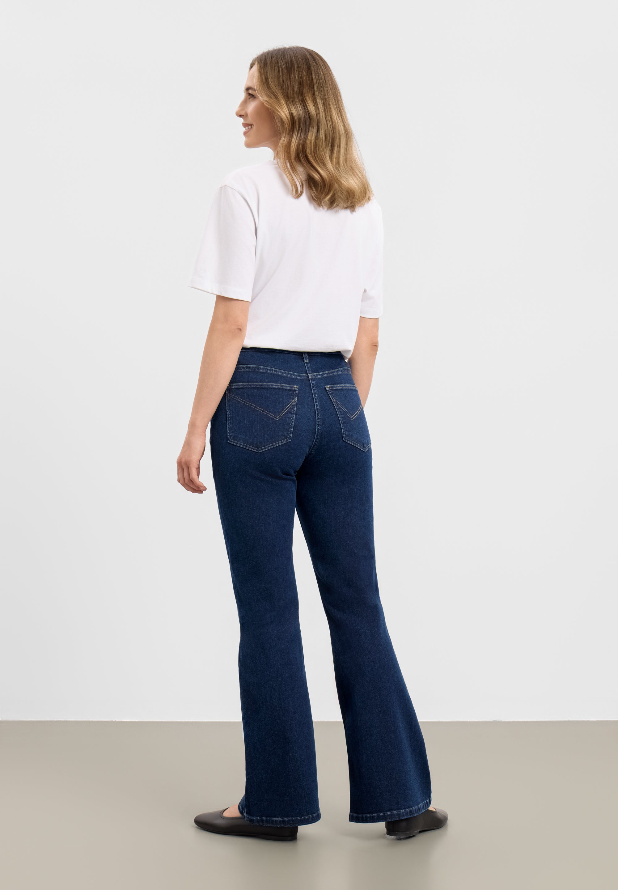 LAURIE Charlotte Flare Regular - Medium Length Regular 40513 Dark Blue Denim