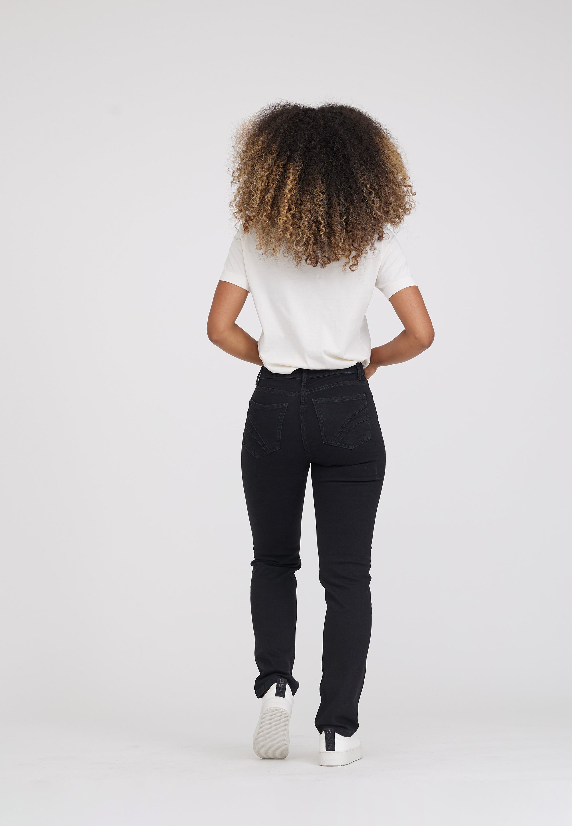 LAURIE Charlotte Regular - Medium Length - Ecolabel Regular 99520 Washed Black Denim