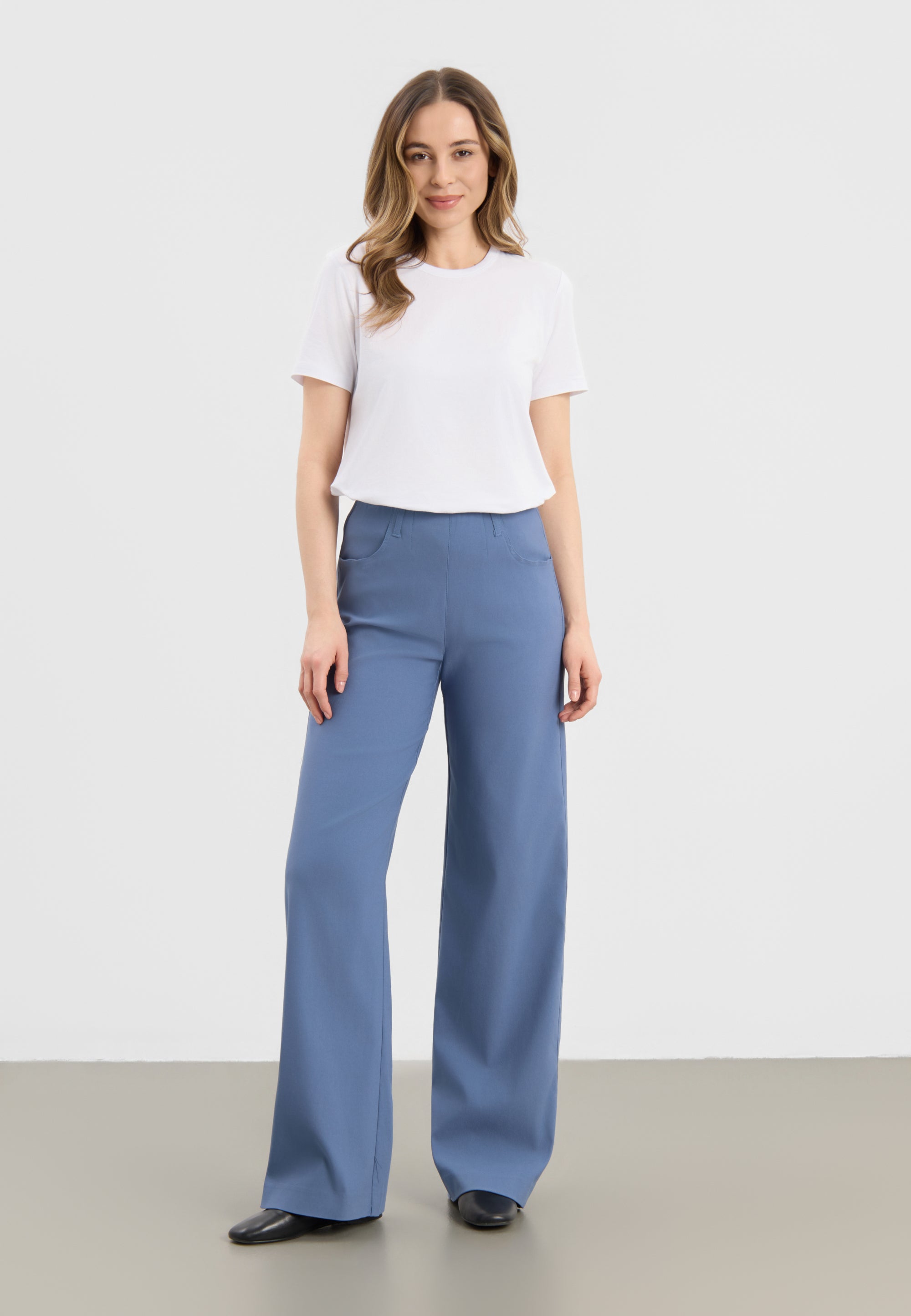 LAURIE Donna Loose - Long Length Loose 44000 Blue