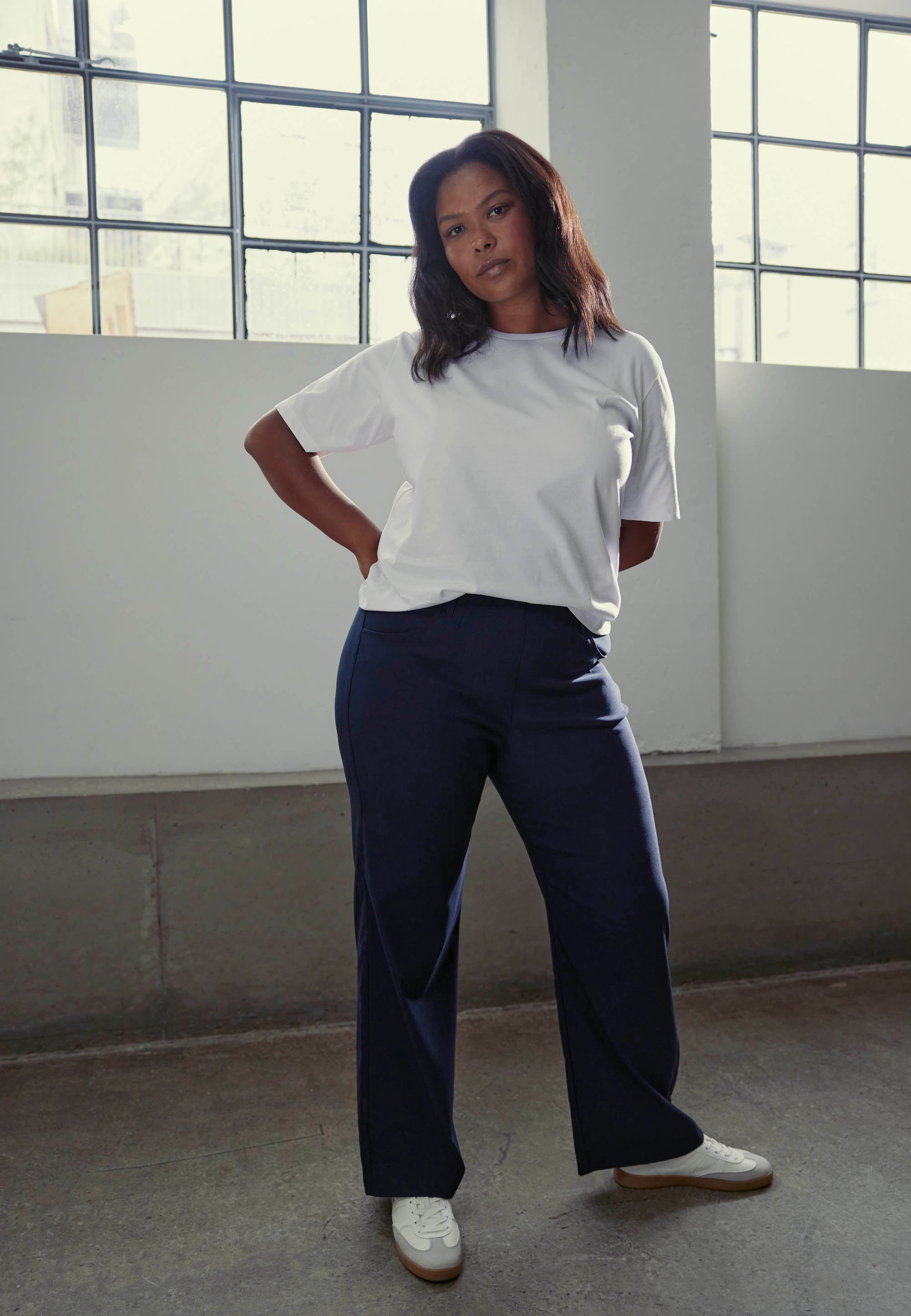 LAURIE Donna Loose - Medium Length Loose 49000 Navy