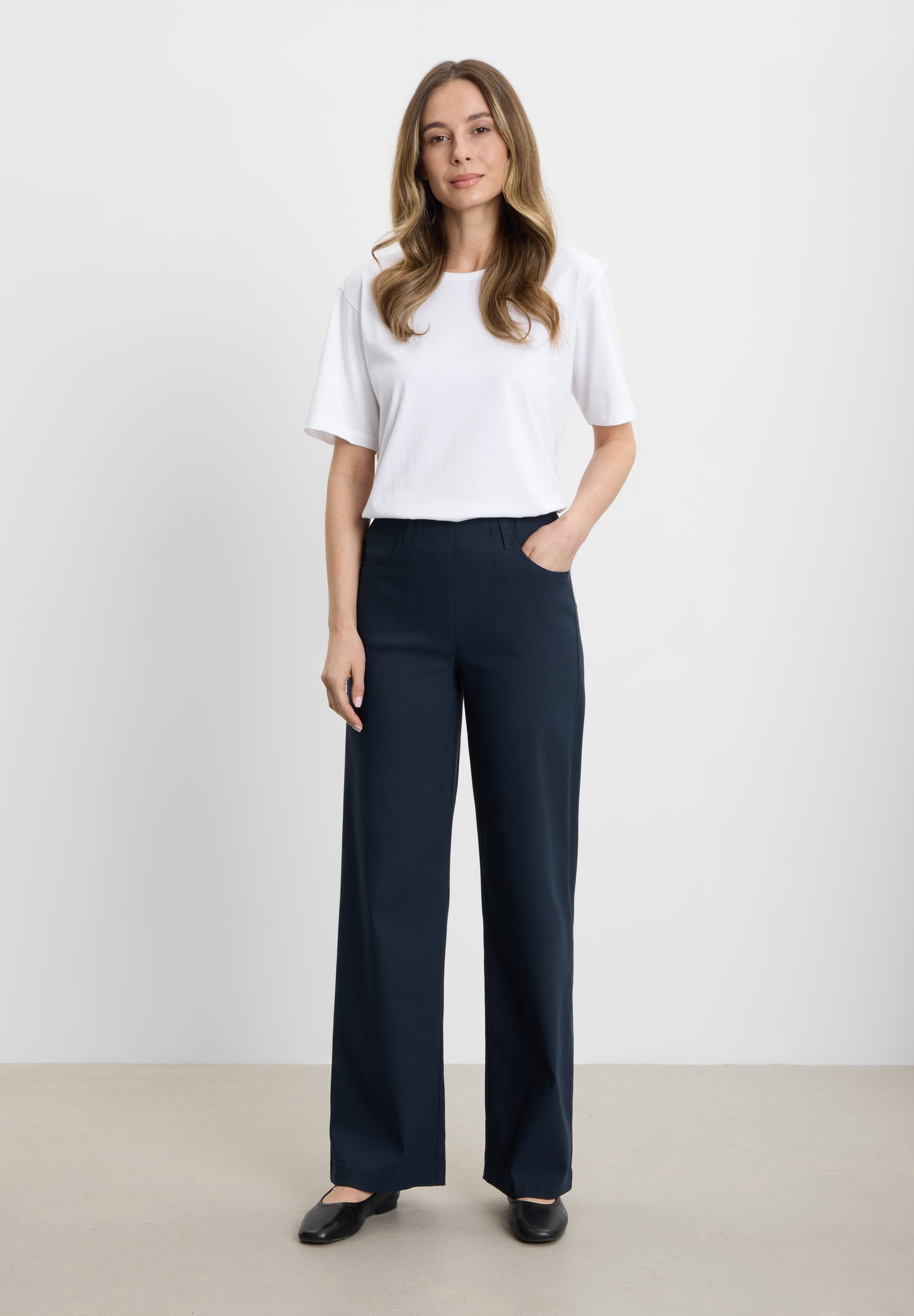 LAURIE Donna Loose - Medium Length Loose 49000 Navy