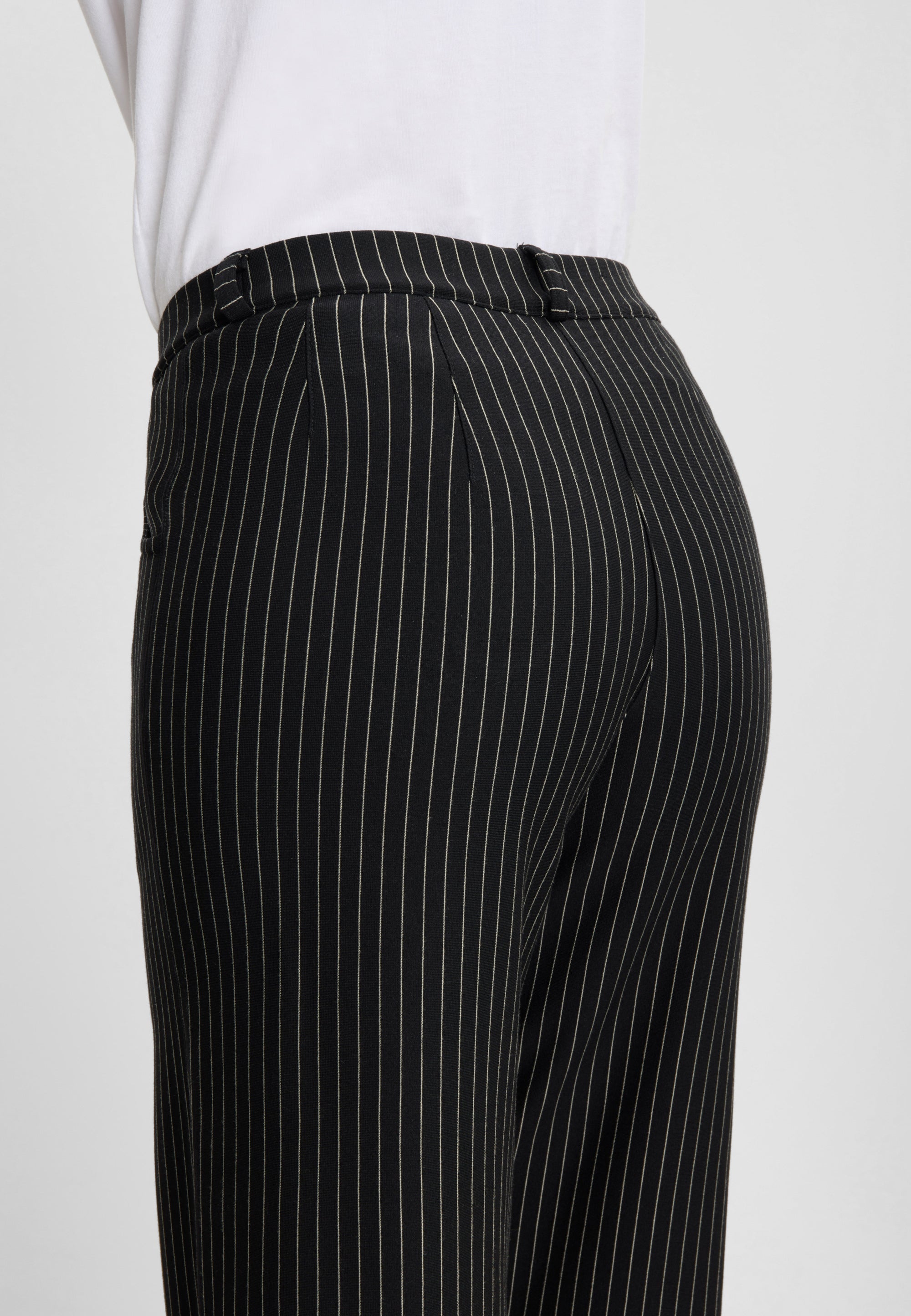 LAURIE Donna Loose Jersey - Short Length Loose 99027 Black Stripe Brushed