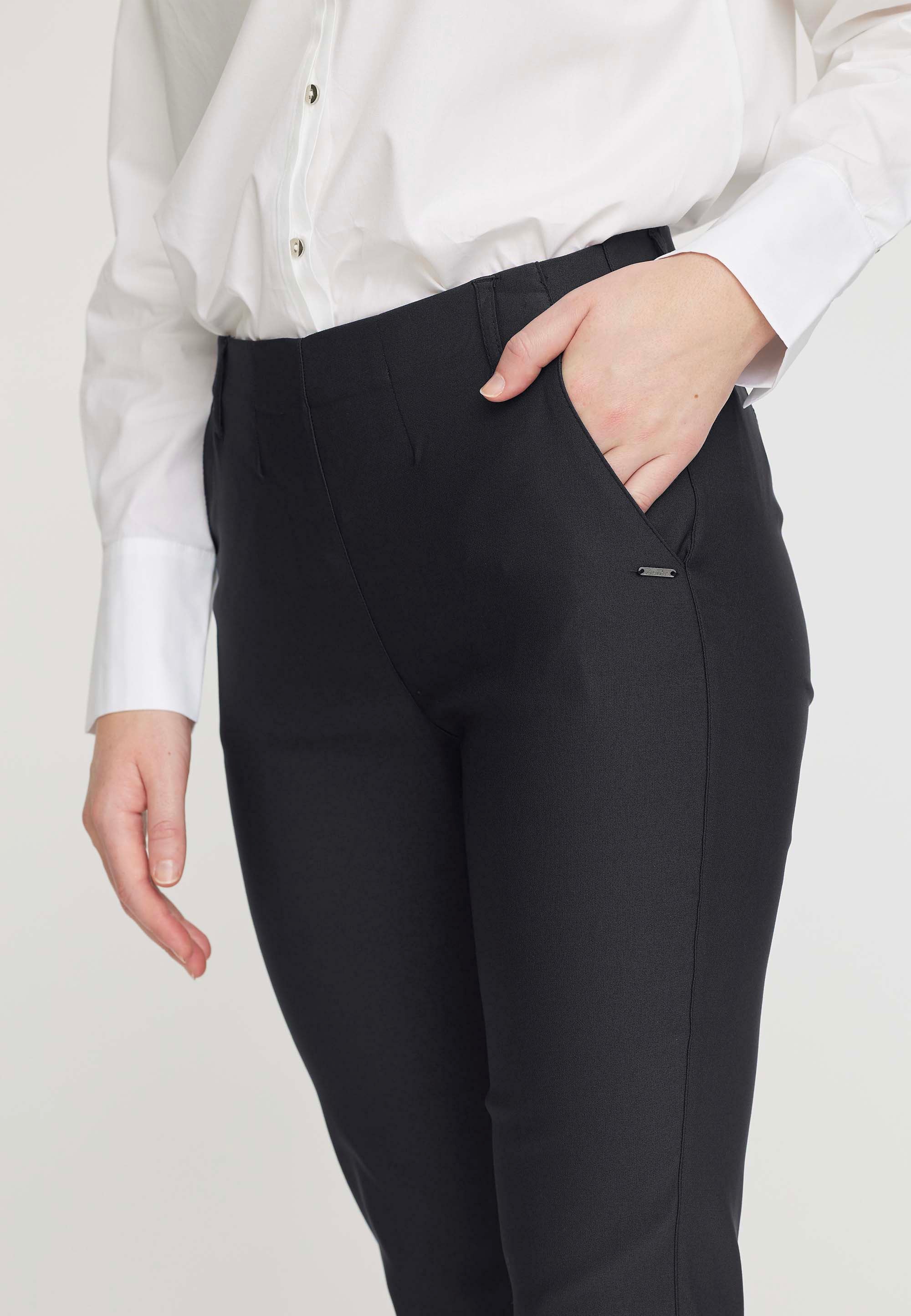 LAURIE Elizabeth Slim Cropped Slim 99000 Black