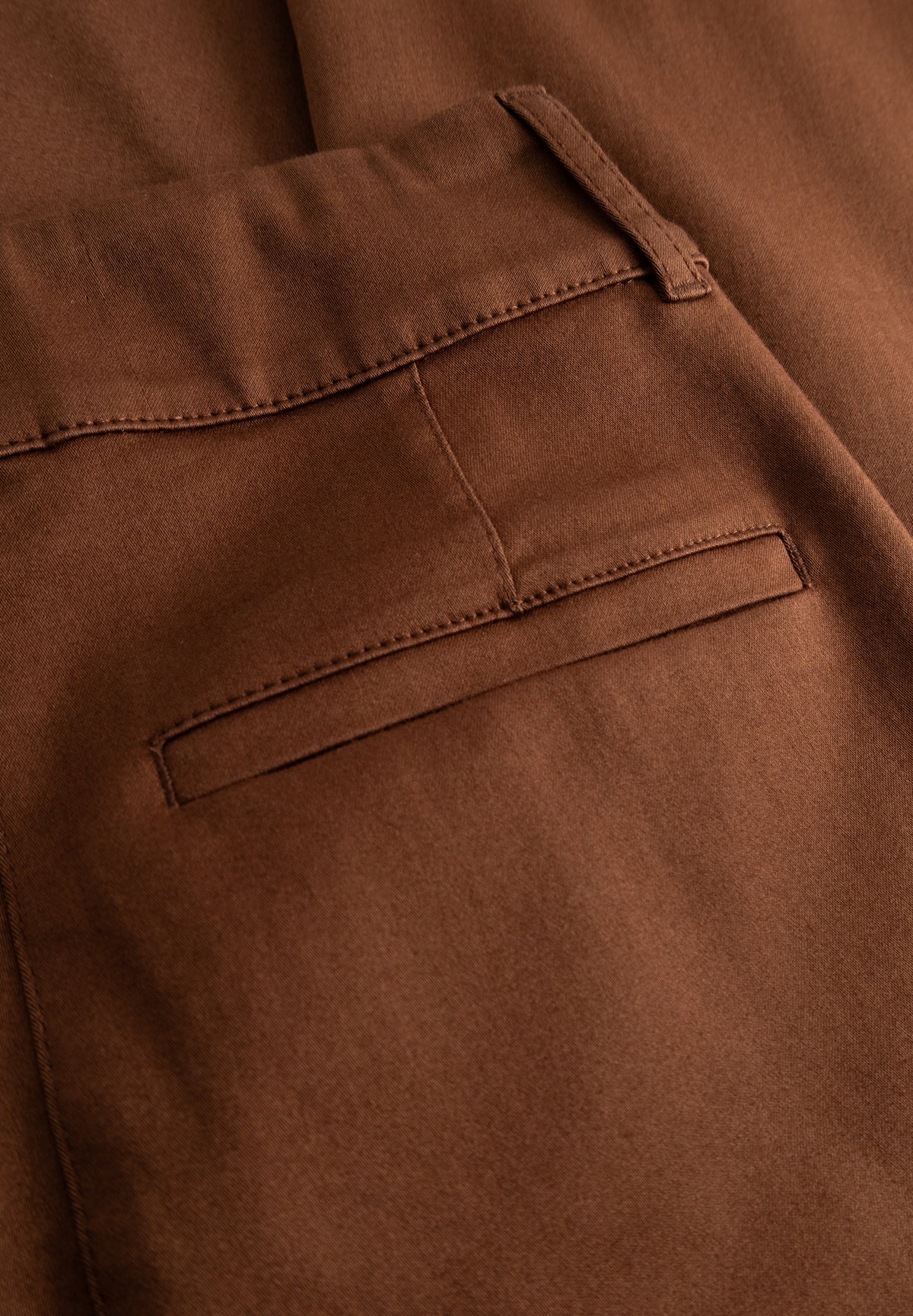 LAURIE Gwen Straight - Medium Length Straight 87900 Downtown Brown