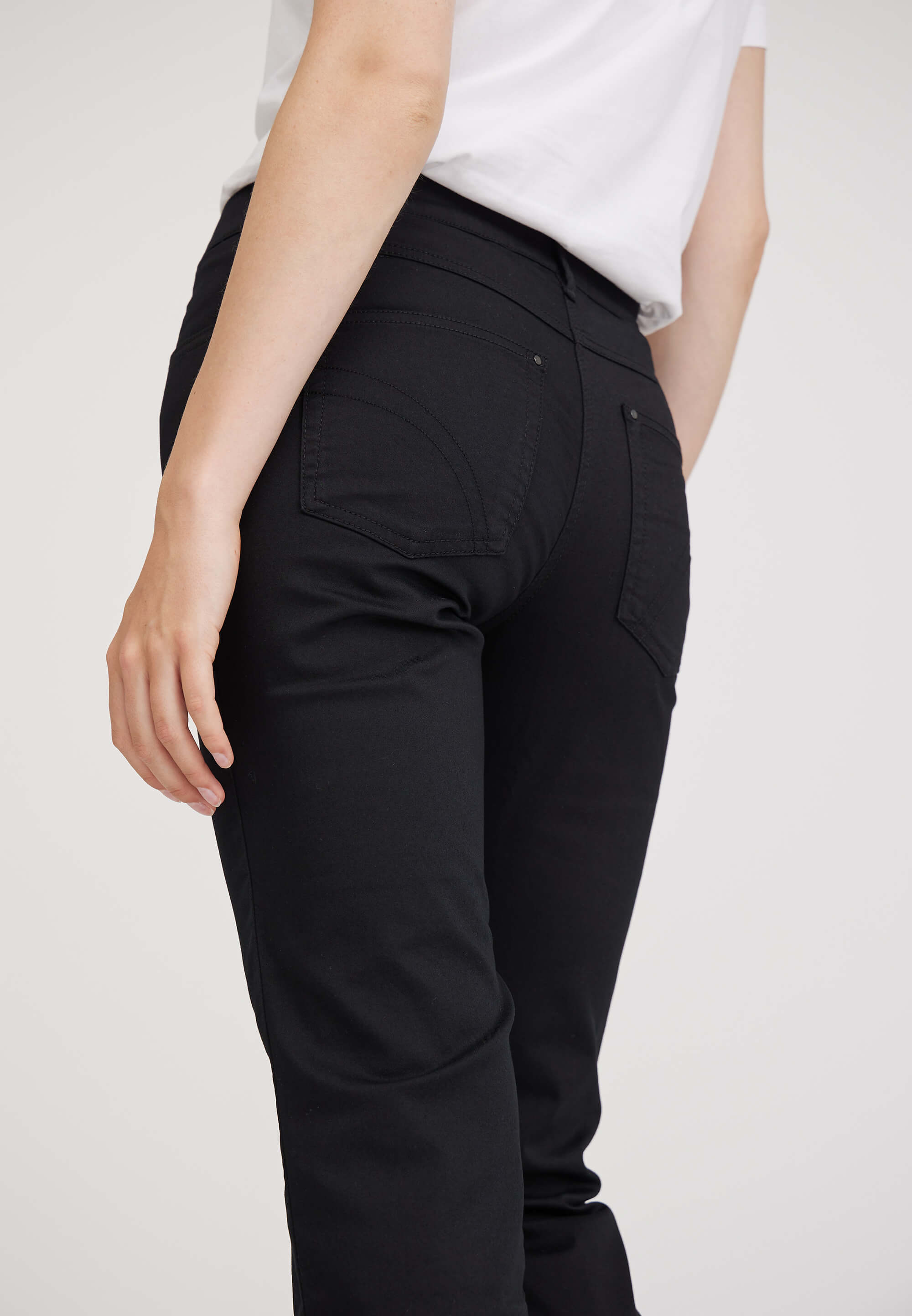 LAURIE Helen Straight - Extra Short Length Trousers STRAIGHT 99000 Black