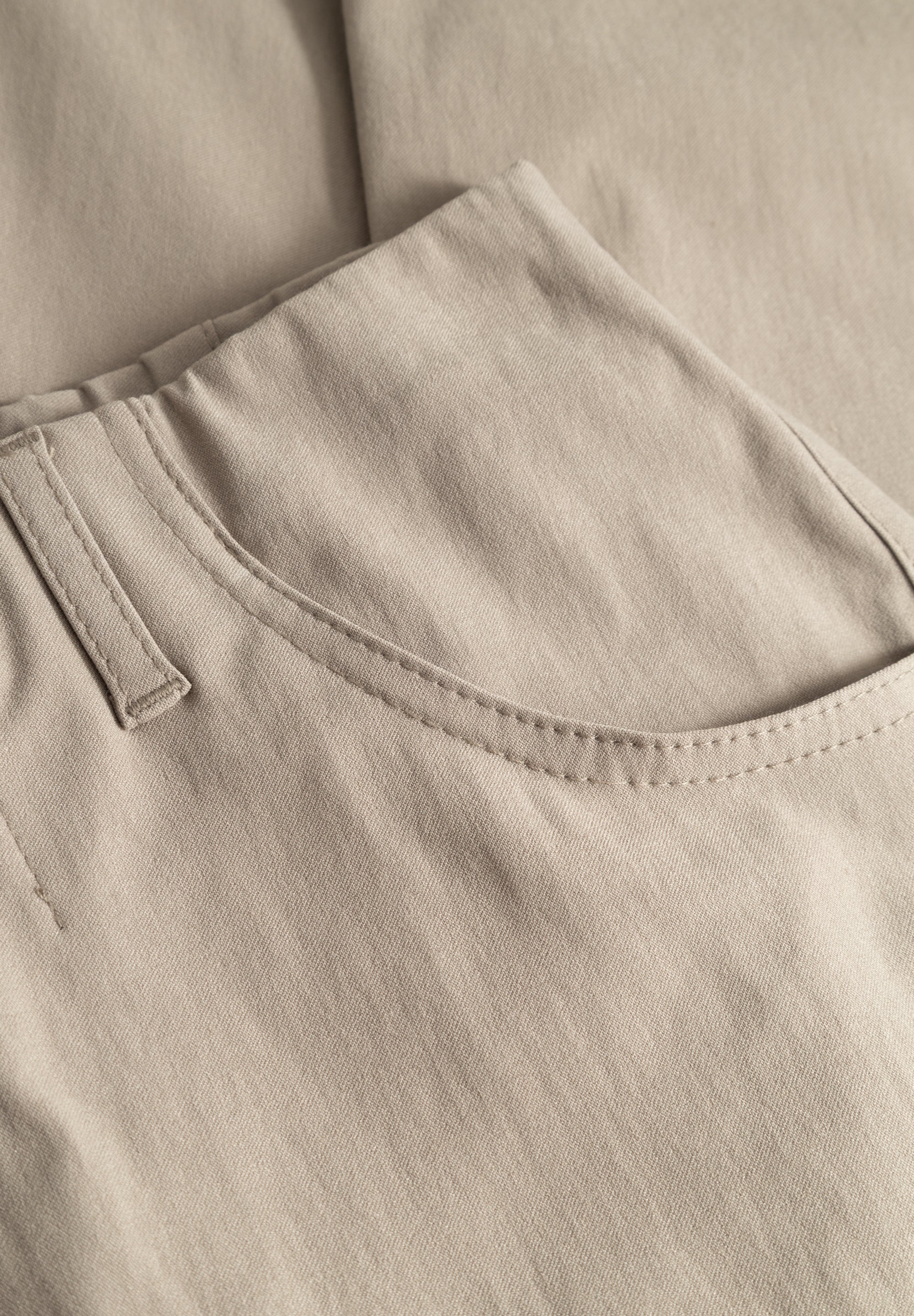 LAURIE Kelly Regular - Medium Length Regular 29970 Clay