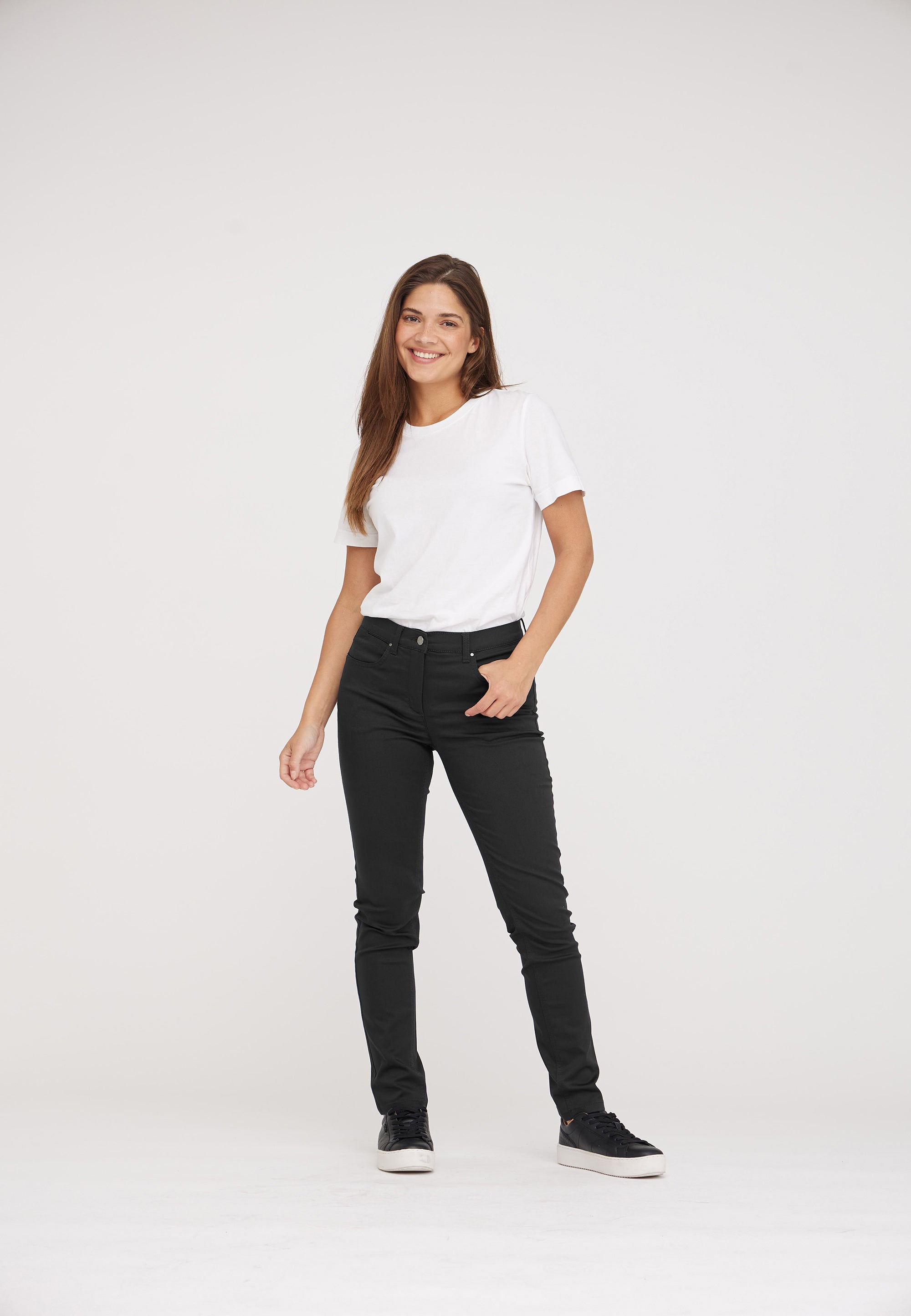 LAURIE Laura Slim - Short Length Trousers SLIM 99000 Black