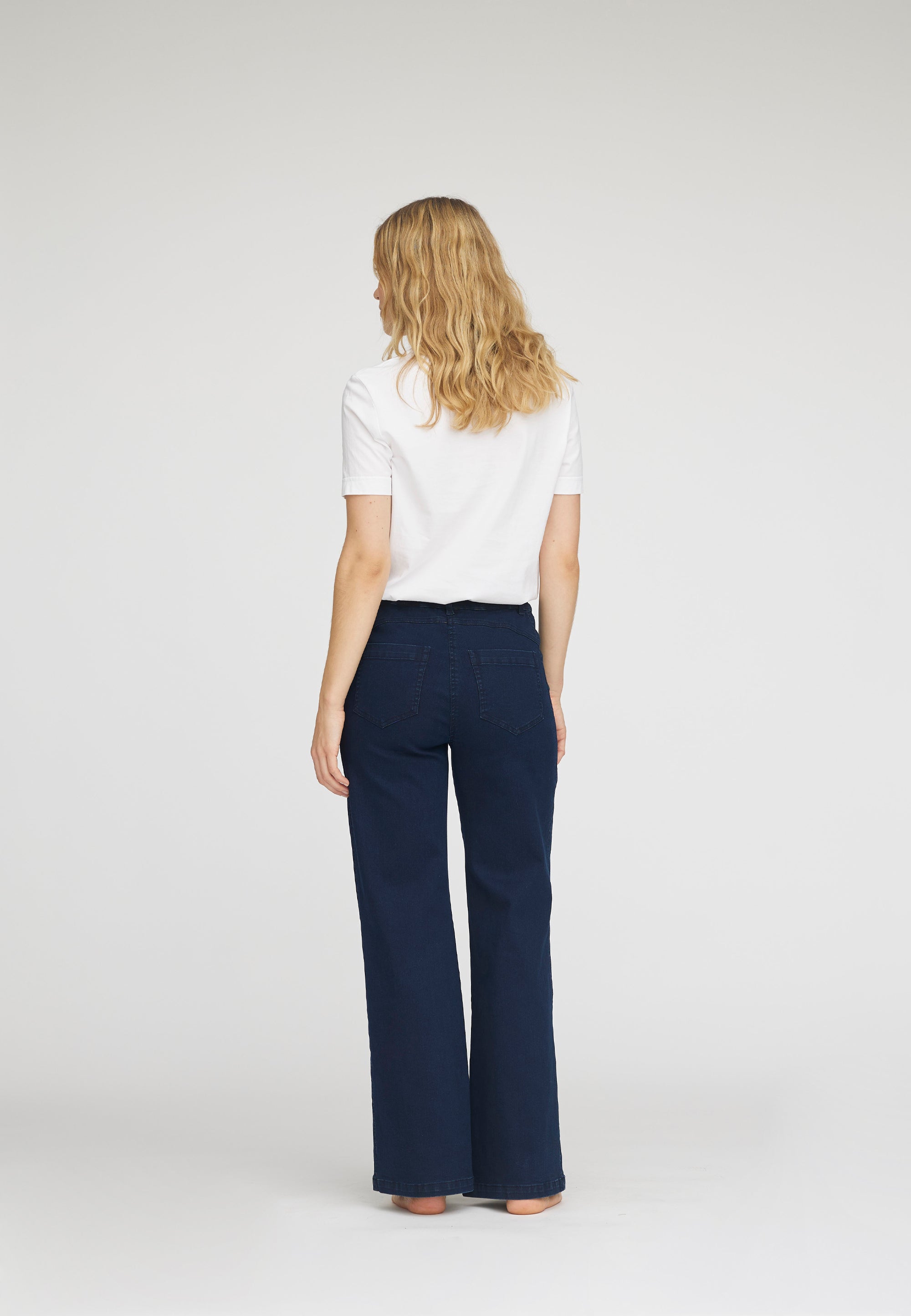 LAURIE Serene 5-pocket Loose - Medium Length Loose 49520 Dark Blue Denim