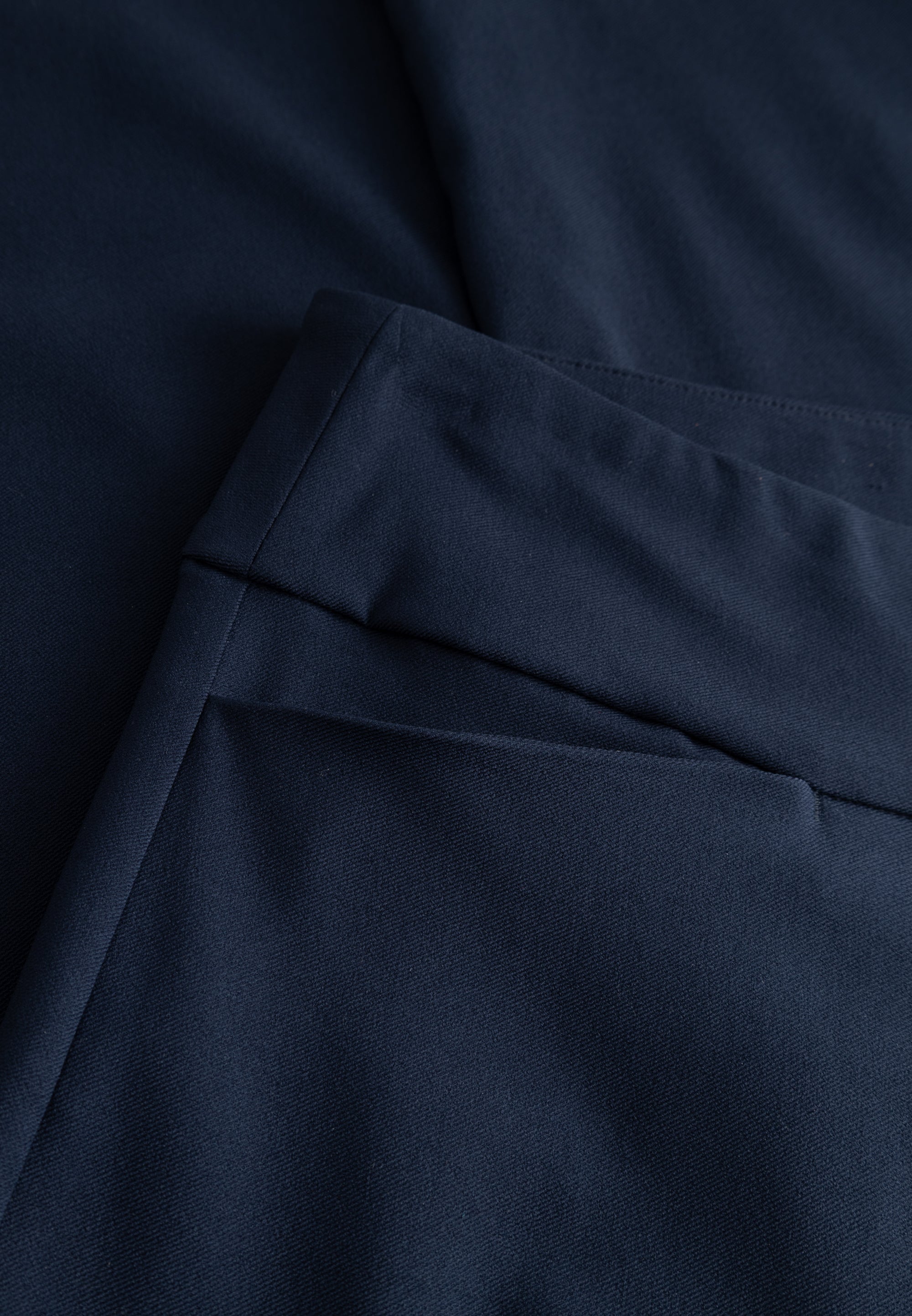 LAURIE Thea Straight - Short Length Straight 49000 Navy