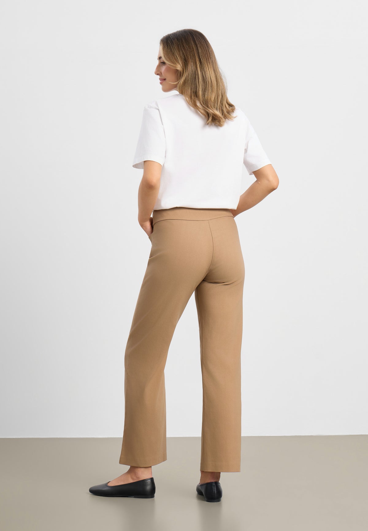 LAURIE Thea Straight - Short Length Straight 86100 Nougat