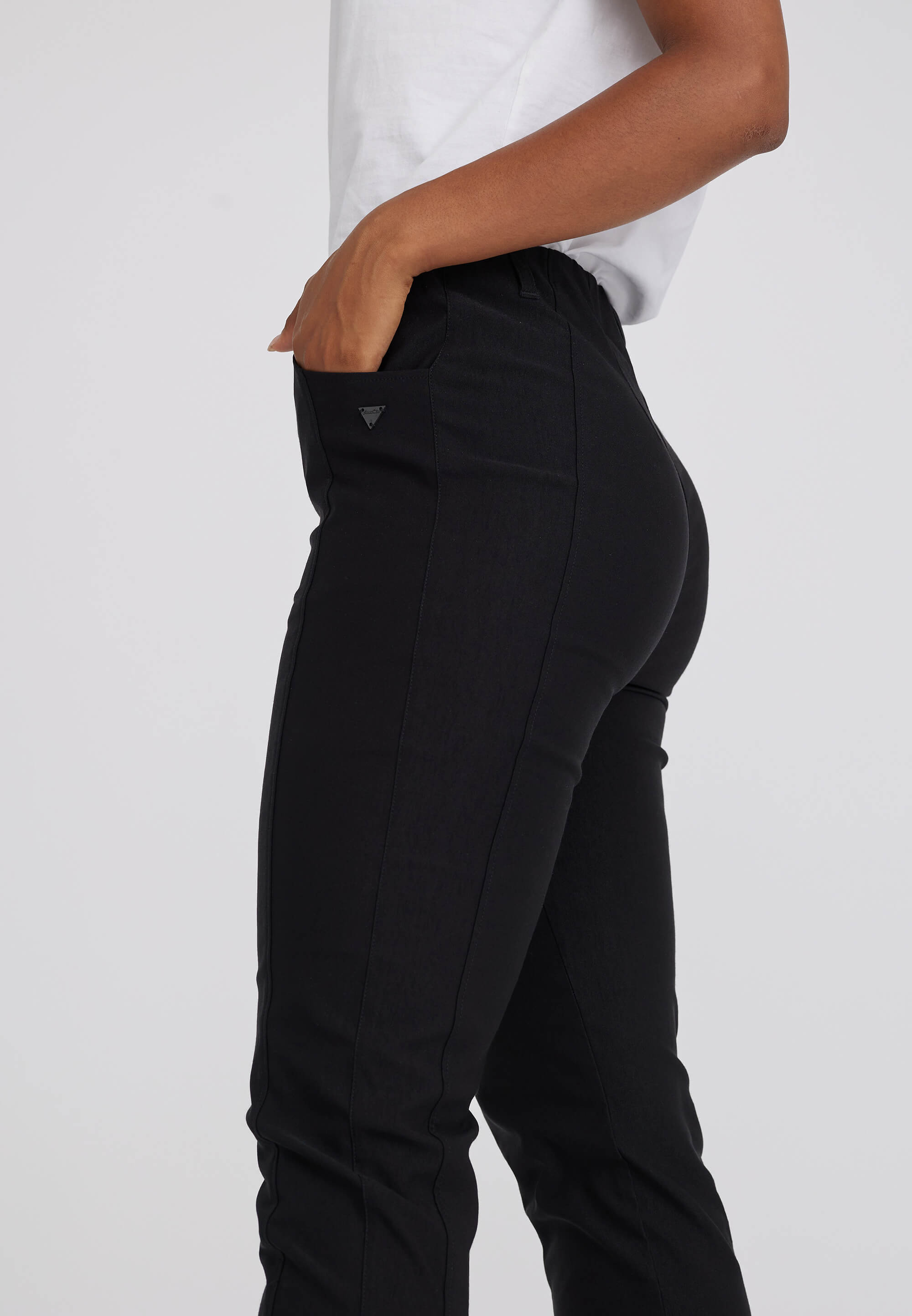 LAURIE Rose Regular - Cropped Regular 99970 Black