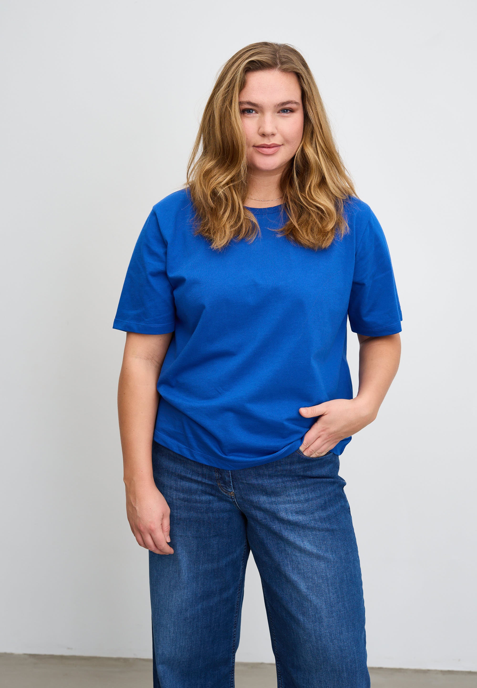 LAURIE  Augusta T-Shirt T-Shirts 45000 True Blue