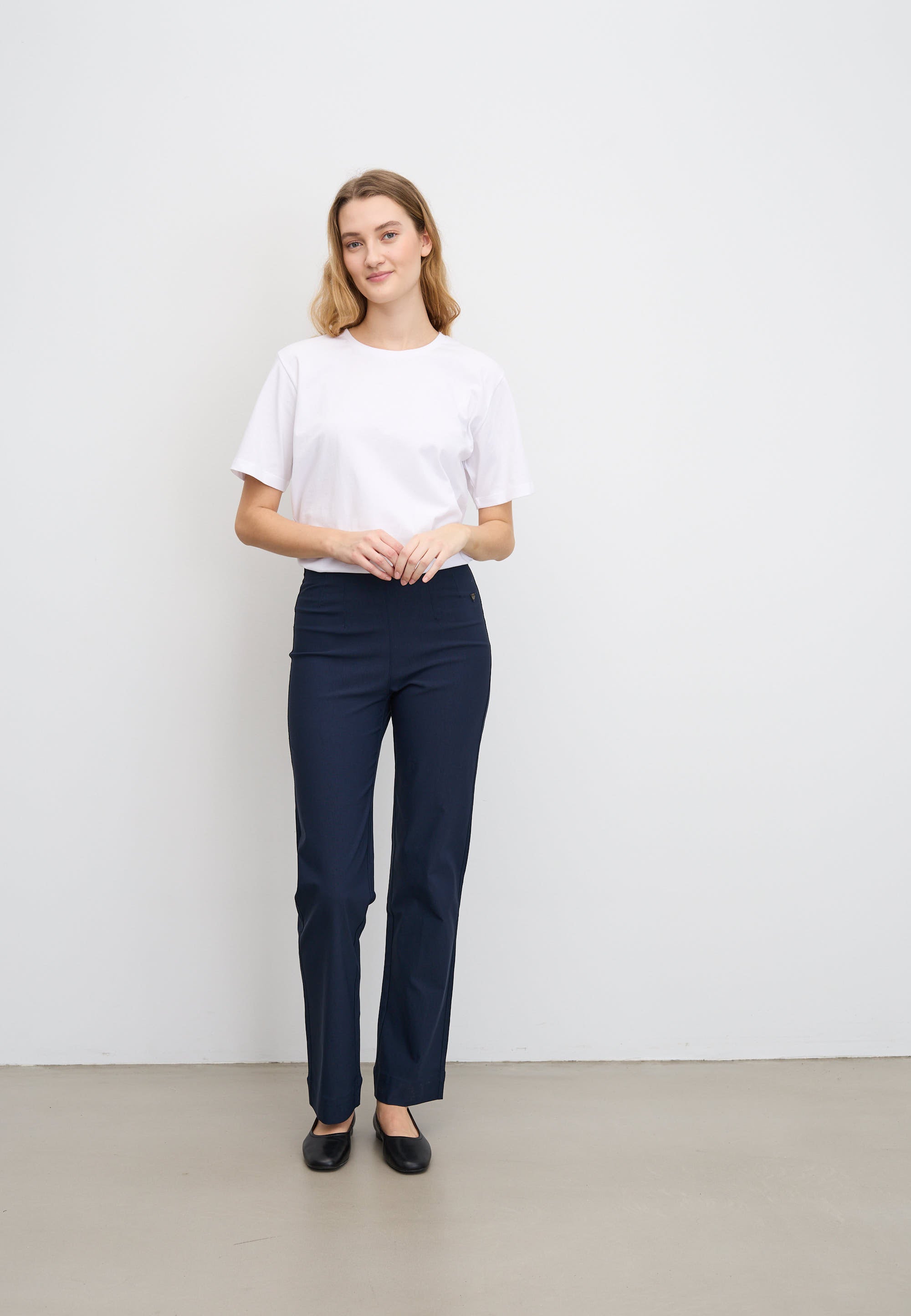 LAURIE  Betty Regular - Medium Length Trousers REGULAR 49970 Navy