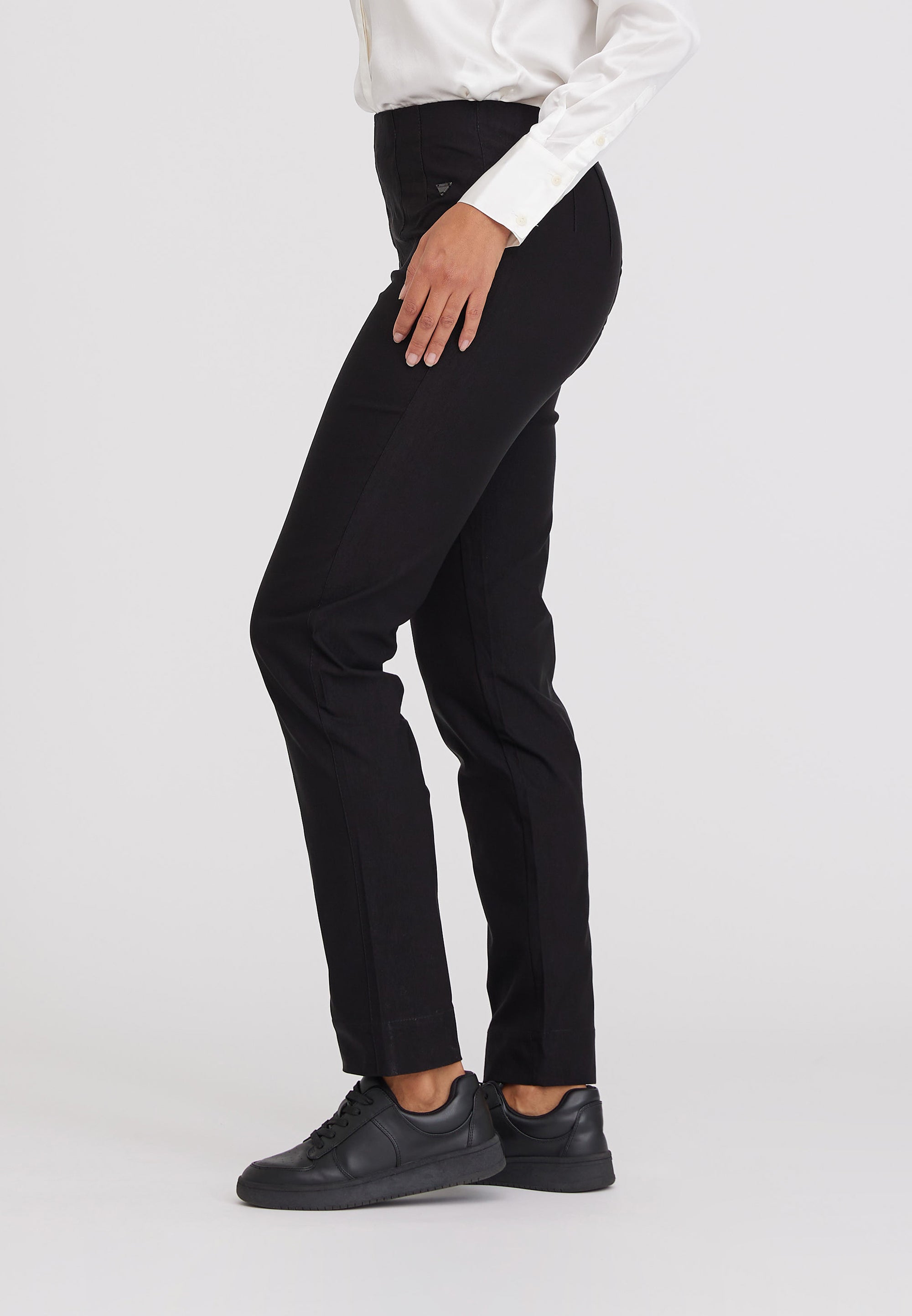LAURIE  Betty Regular - Medium Length Trousers REGULAR 99971 Black Brushed