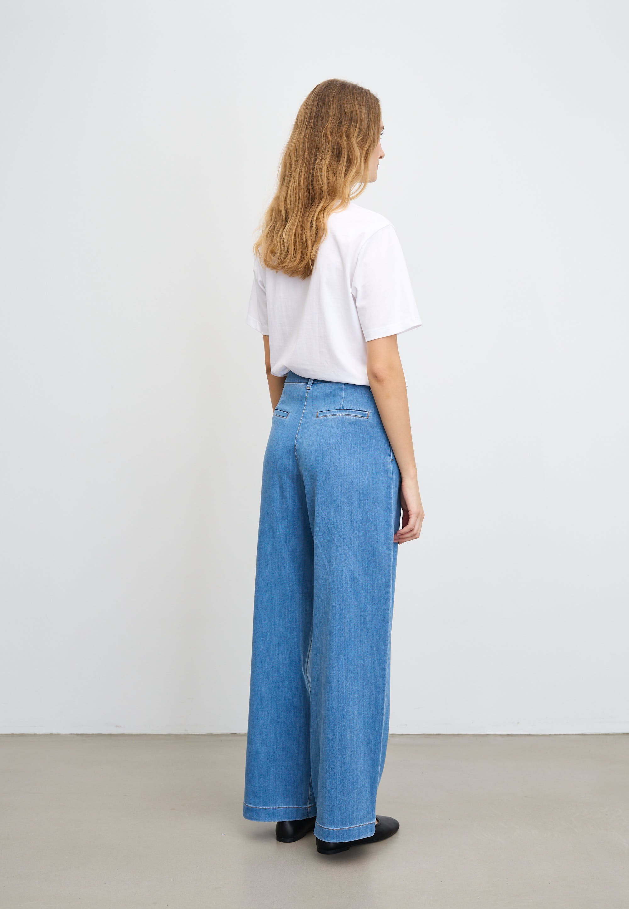 LAURIE Debbie Loose - Medium Length Trousers LOOSE 44399 Washed Blue Denim