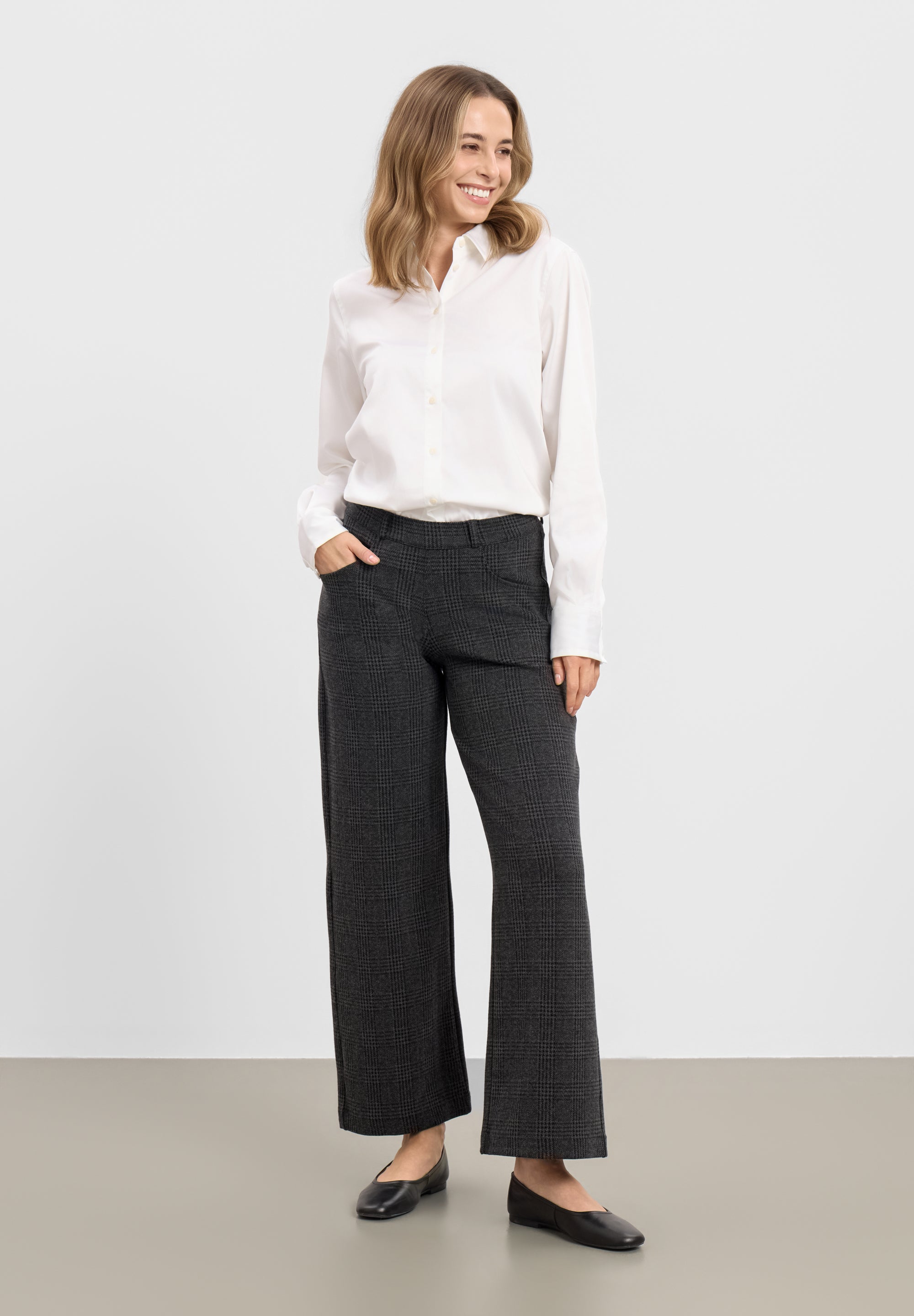 LAURIE Donna Loose - Short Length Loose 97099 Anthracite Check