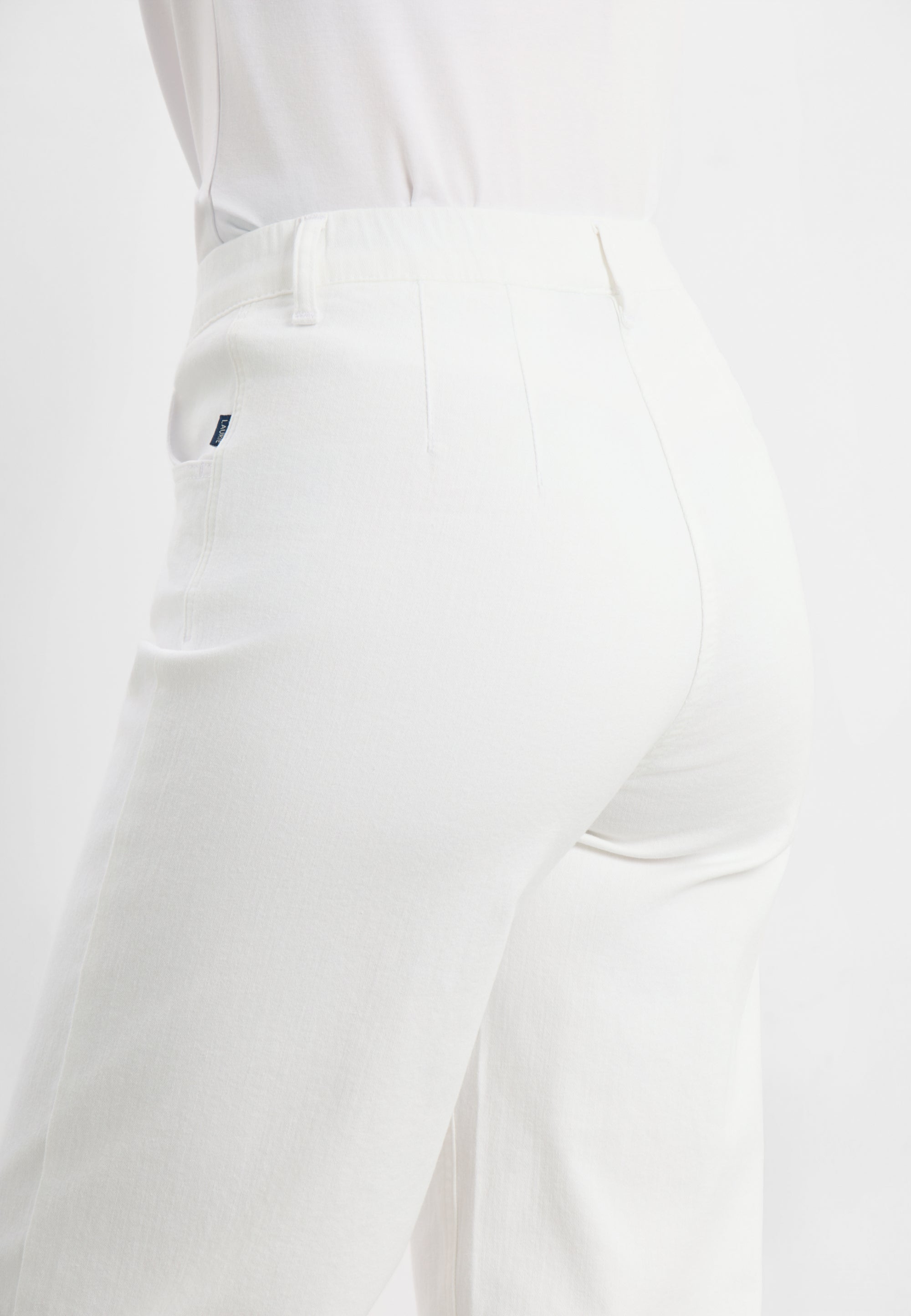 LAURIE Donna Loose Cropped Loose 10000 White