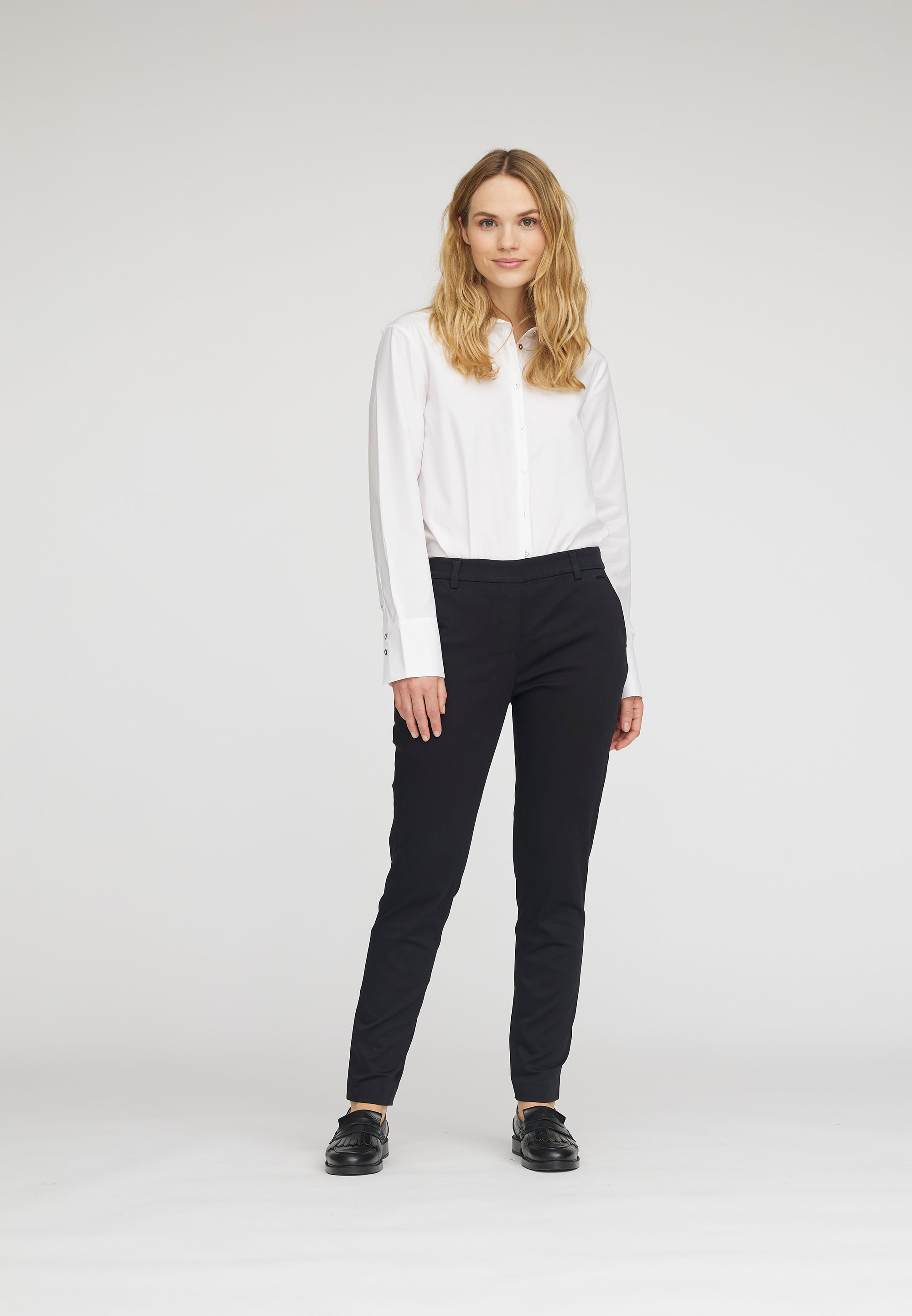 LAURIE  Fanny Slim - Short Length Slim 99105 Black