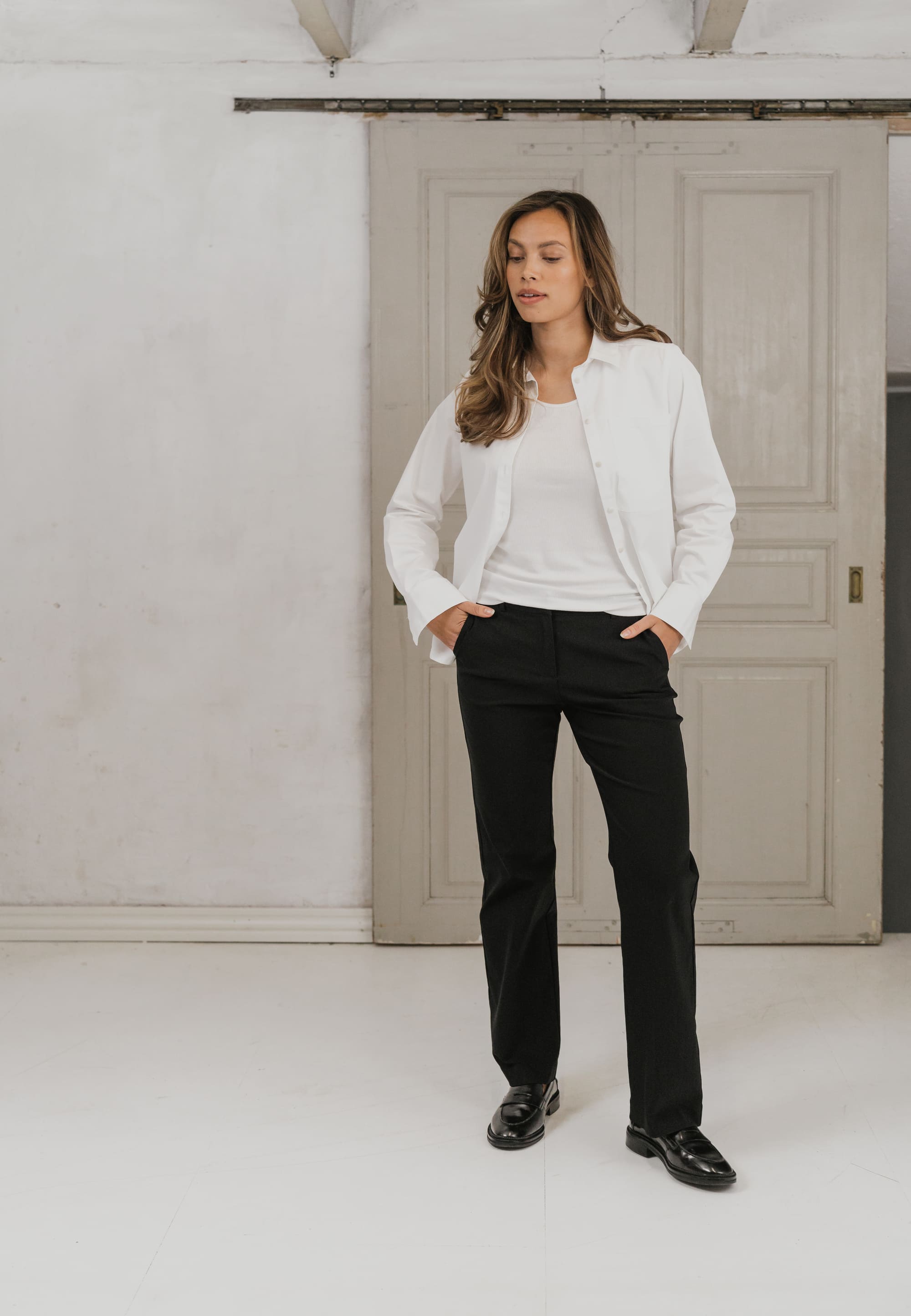 LAURIE  Judy Straight - Medium Length Straight 99970 Black