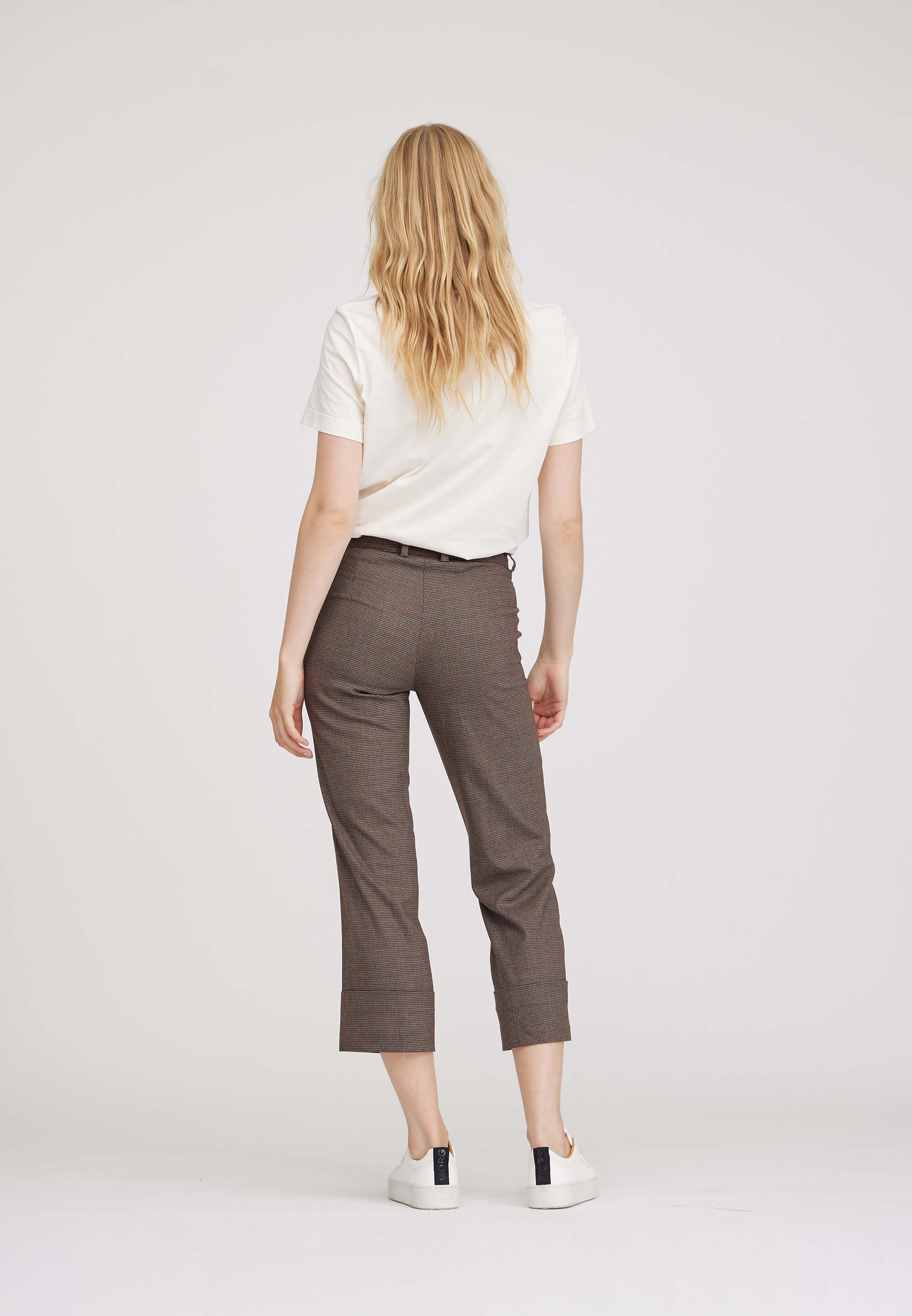 LAURIE Judy Turn-Up Straight Crop Trousers STRAIGHT 84300 Chocolate Chip H. Check