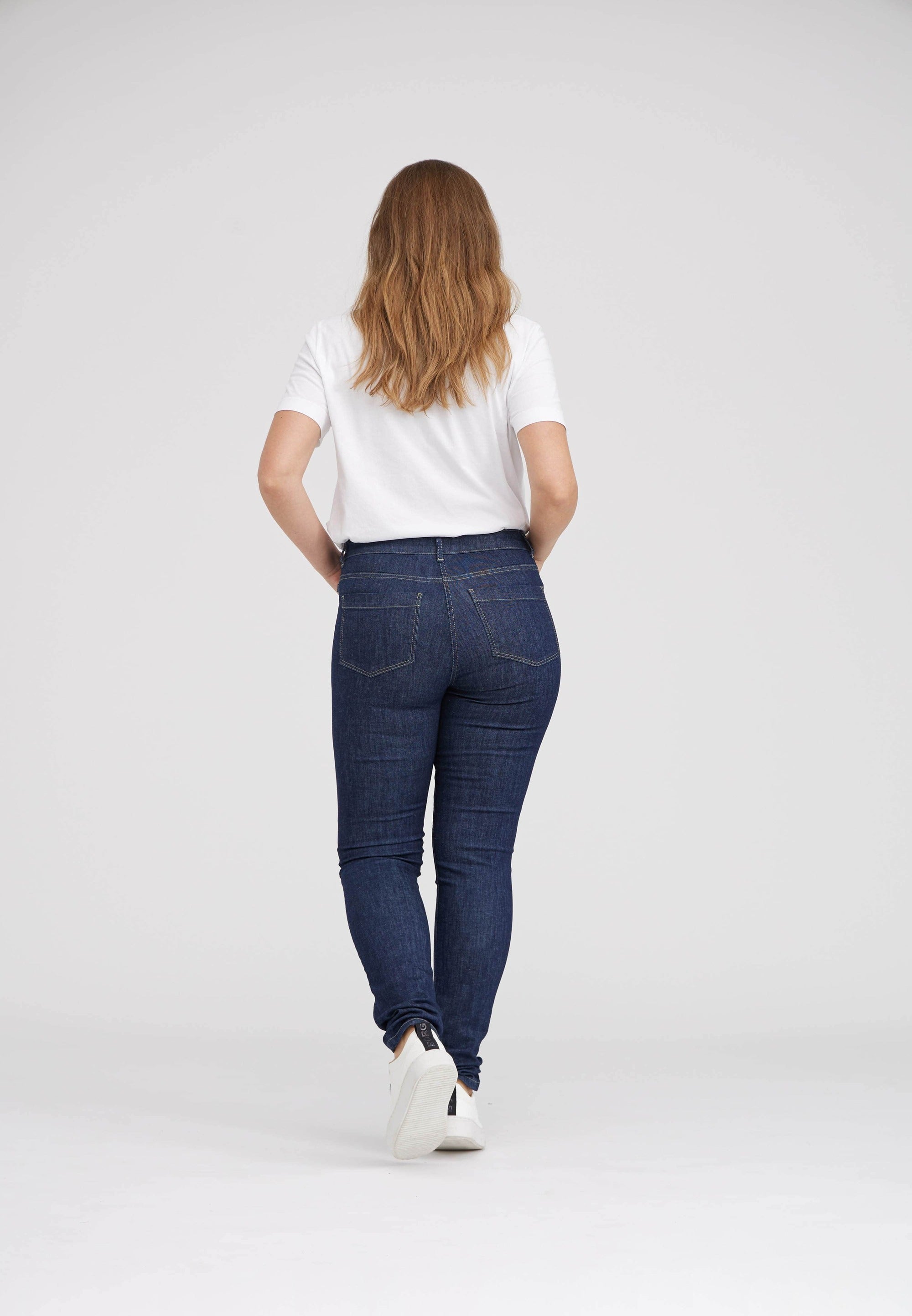 LAURIE  Laura Slim - Medium Length Trousers SLIM 49501 Dark Blue Denim