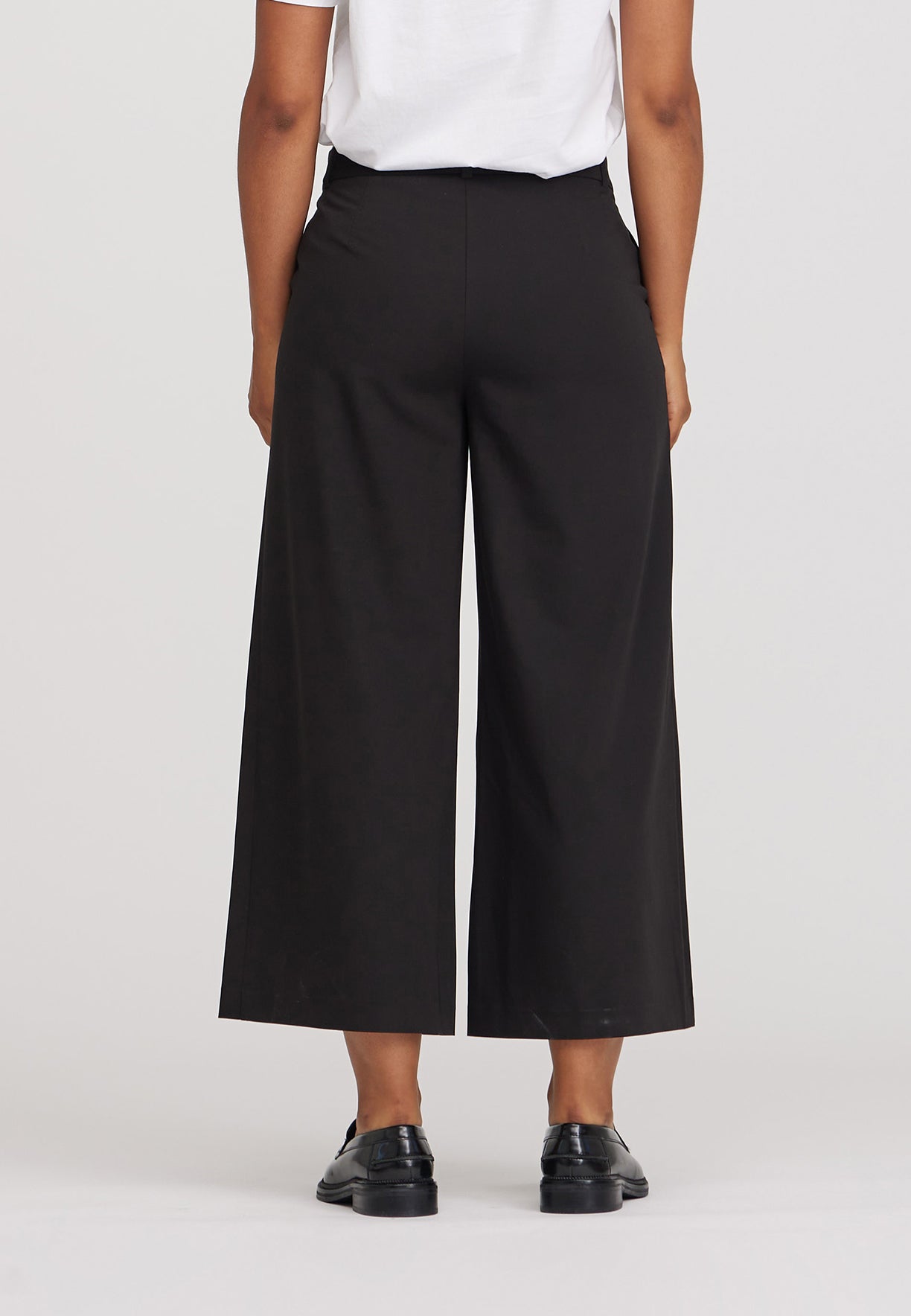 LAURIE Lia Loose - Cropped Loose 99000 Black