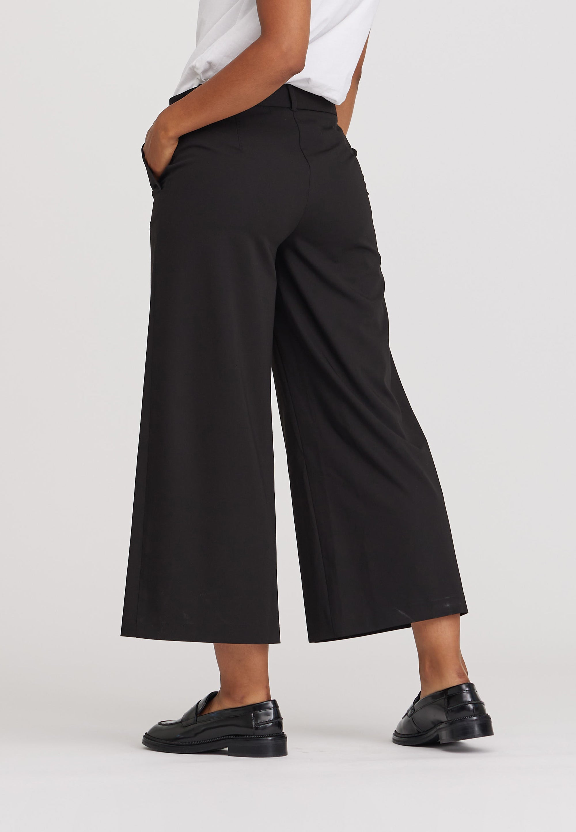 LAURIE Lia Loose Crop Trousers LOOSE 99000 Black