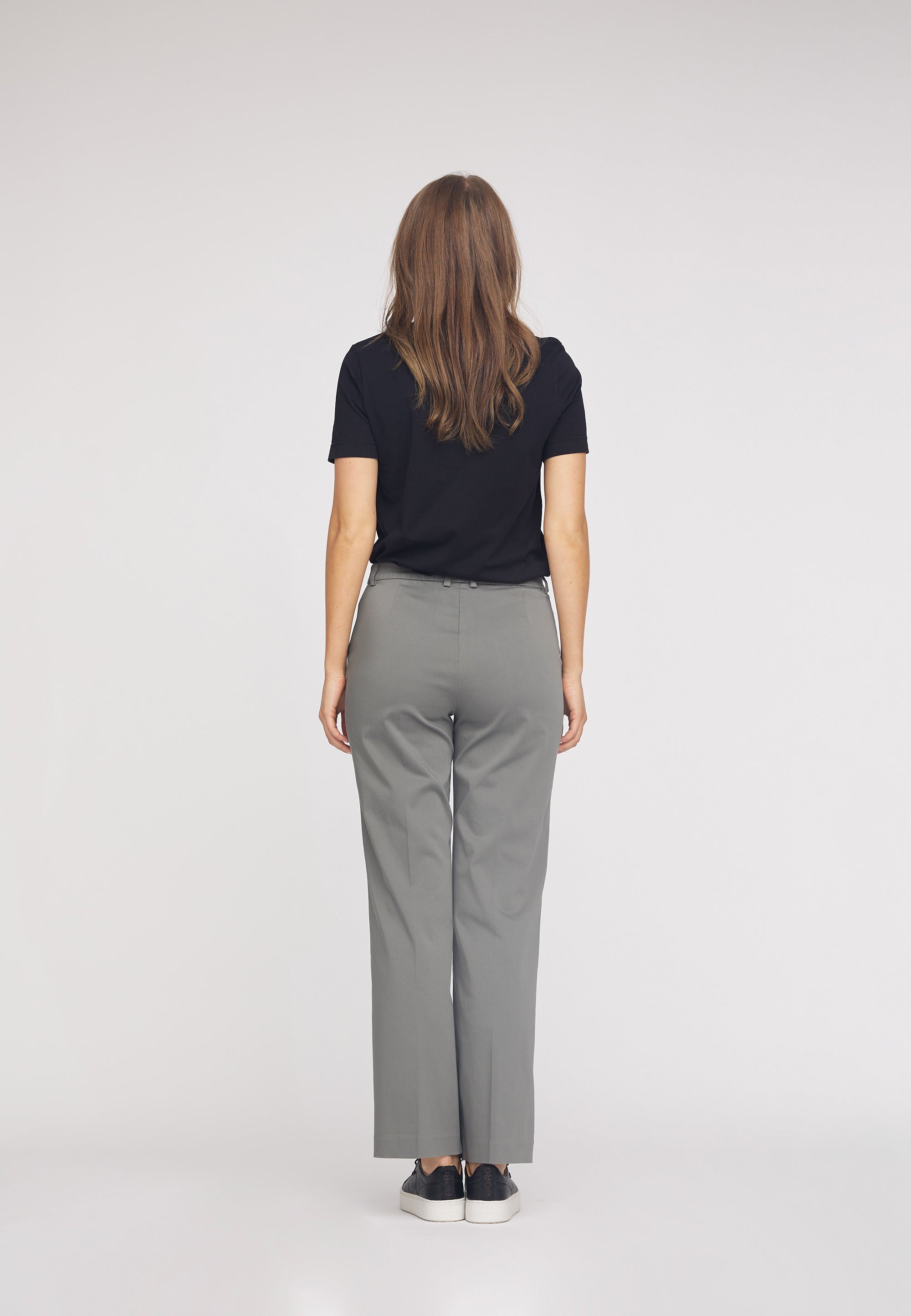 LAURIE Phoebe Loose - Medium Length Loose 54000 Dark Shadow