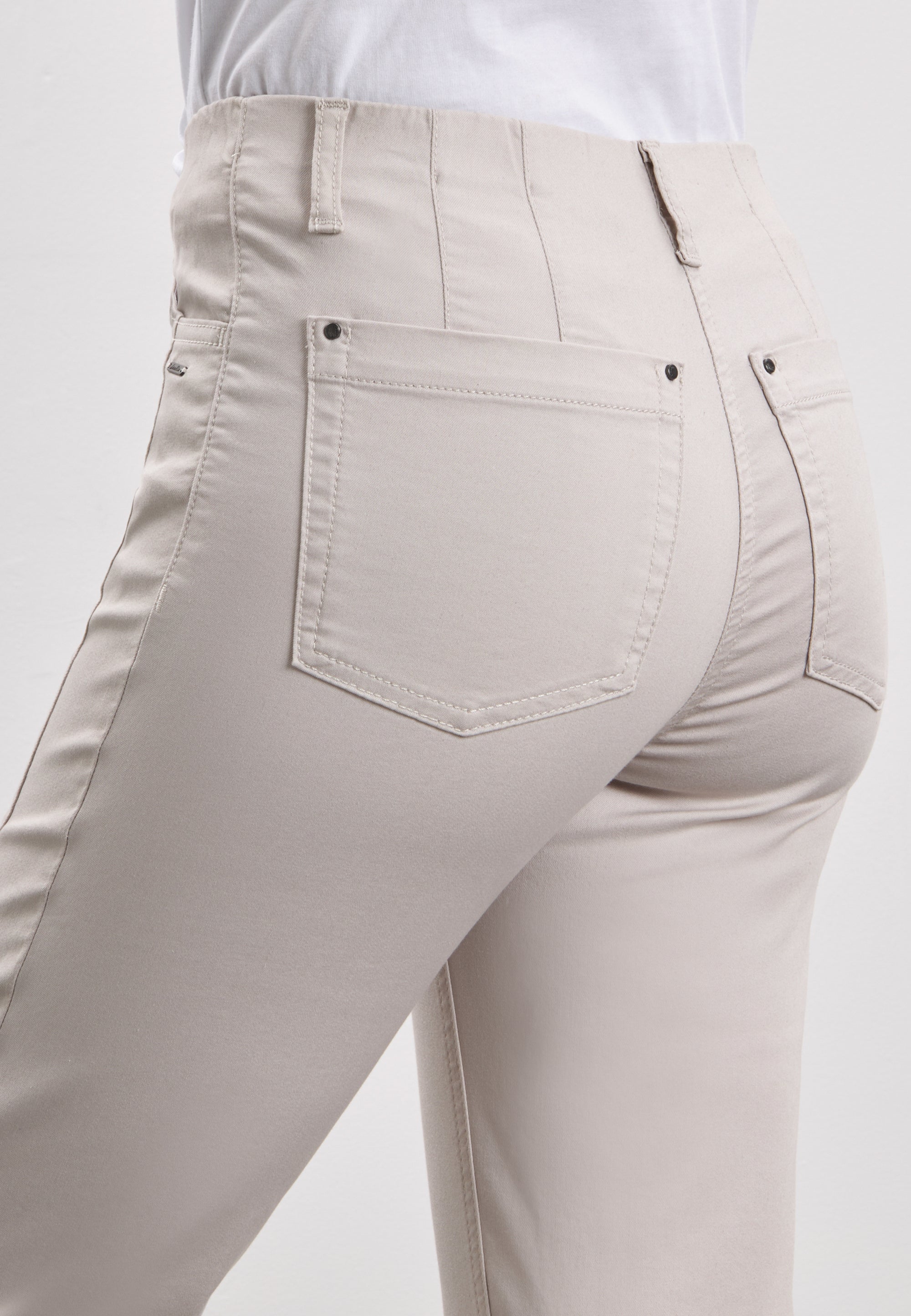 LAURIE Piper Regular Cropped Regular 25000 Grey Sand