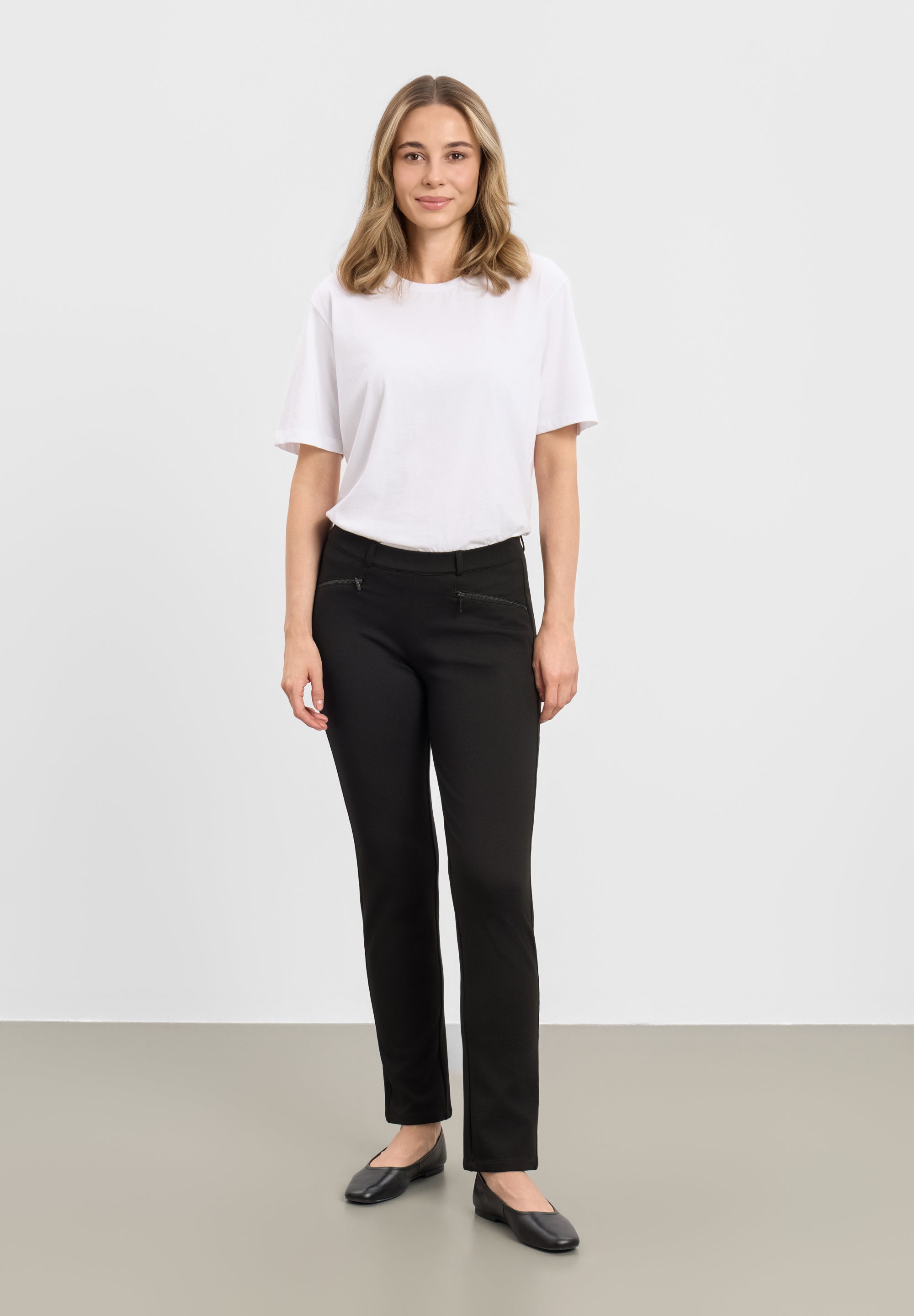 LAURIE Rylie Regular - Short Length Regular 99143 Black brushed