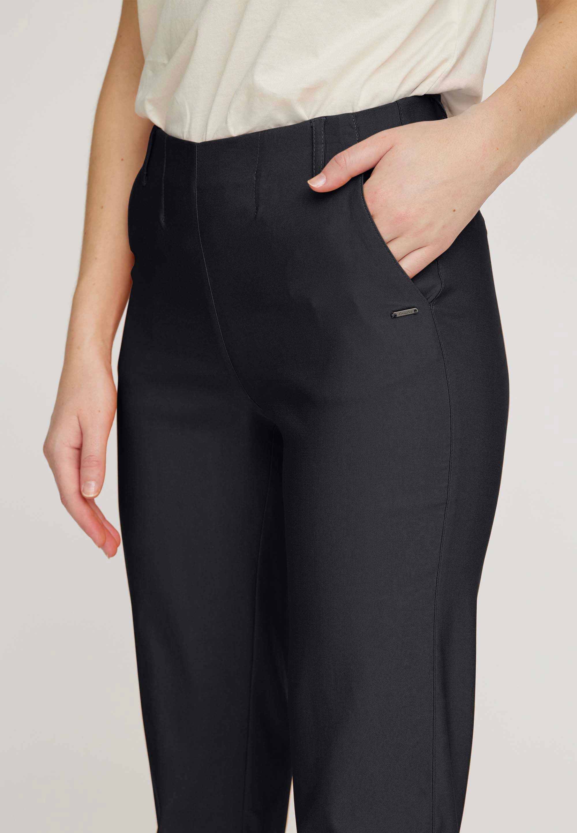 LAURIE Taylor Regular Cropped Regular 99000 Black