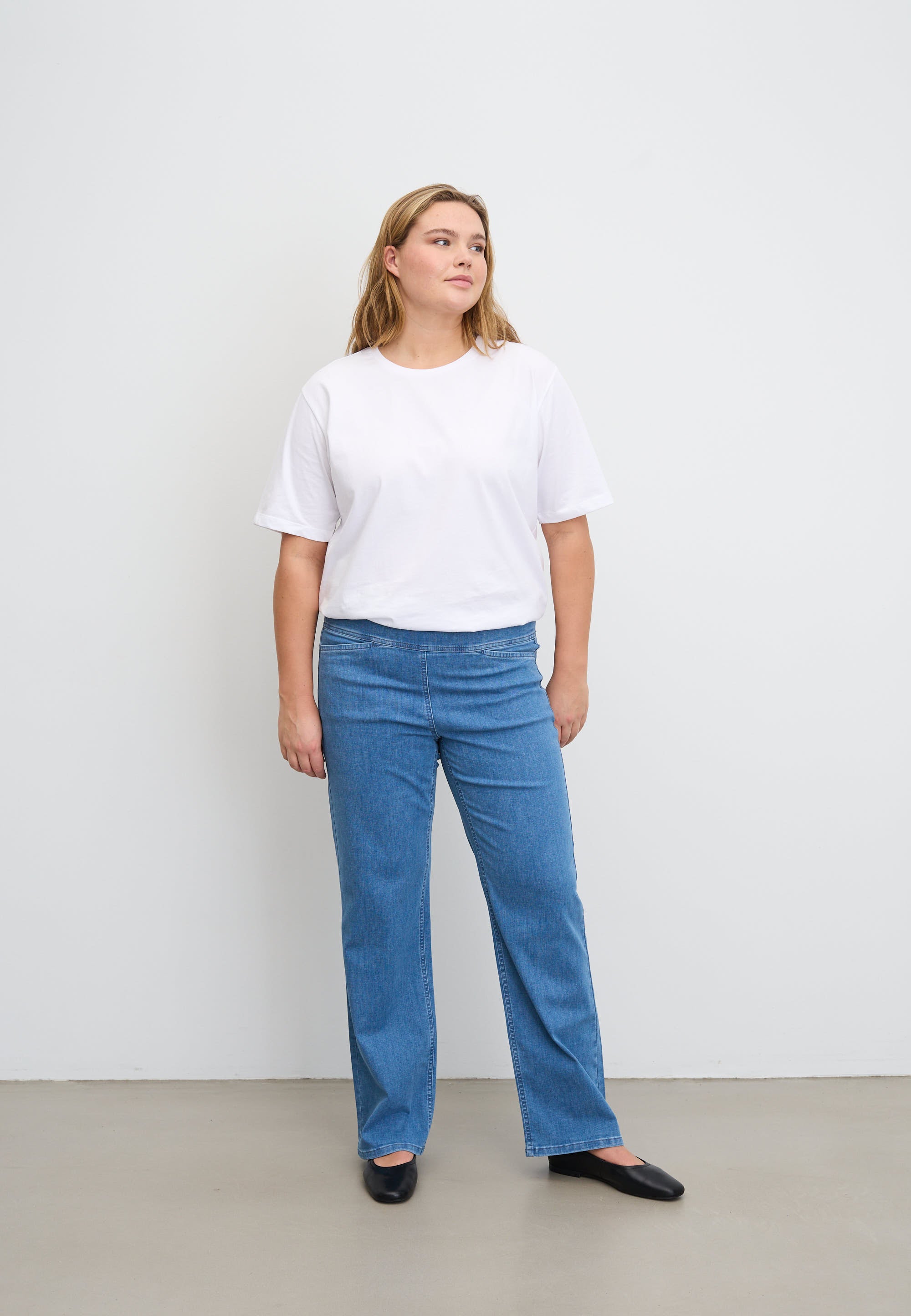 LAURIE Thea Straight - Medium Length Trousers STRAIGHT 49350 Light Blue Denim