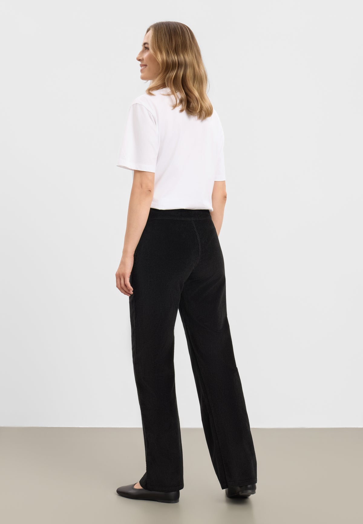LAURIE Thea Straight ML Straight 99000 Black