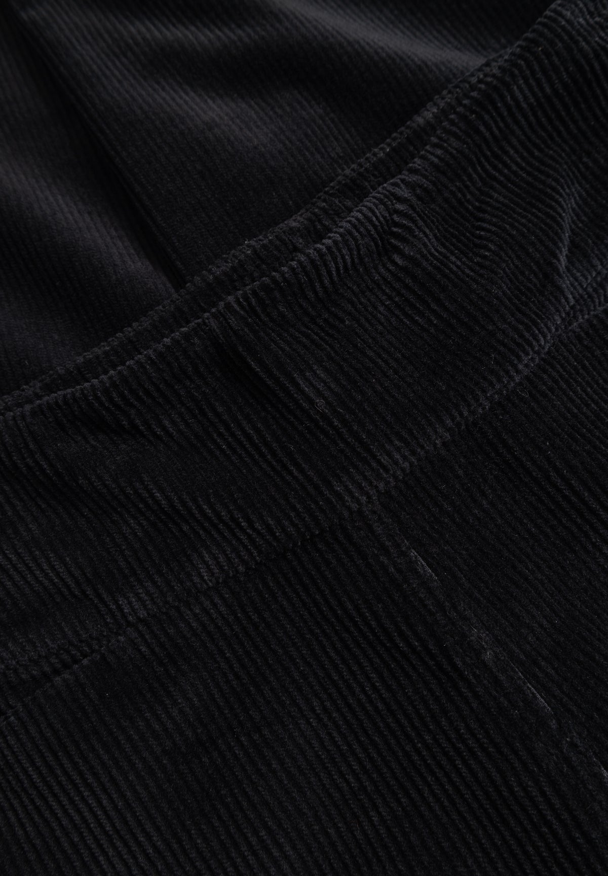 LAURIE Thea Straight ML Straight 99000 Black