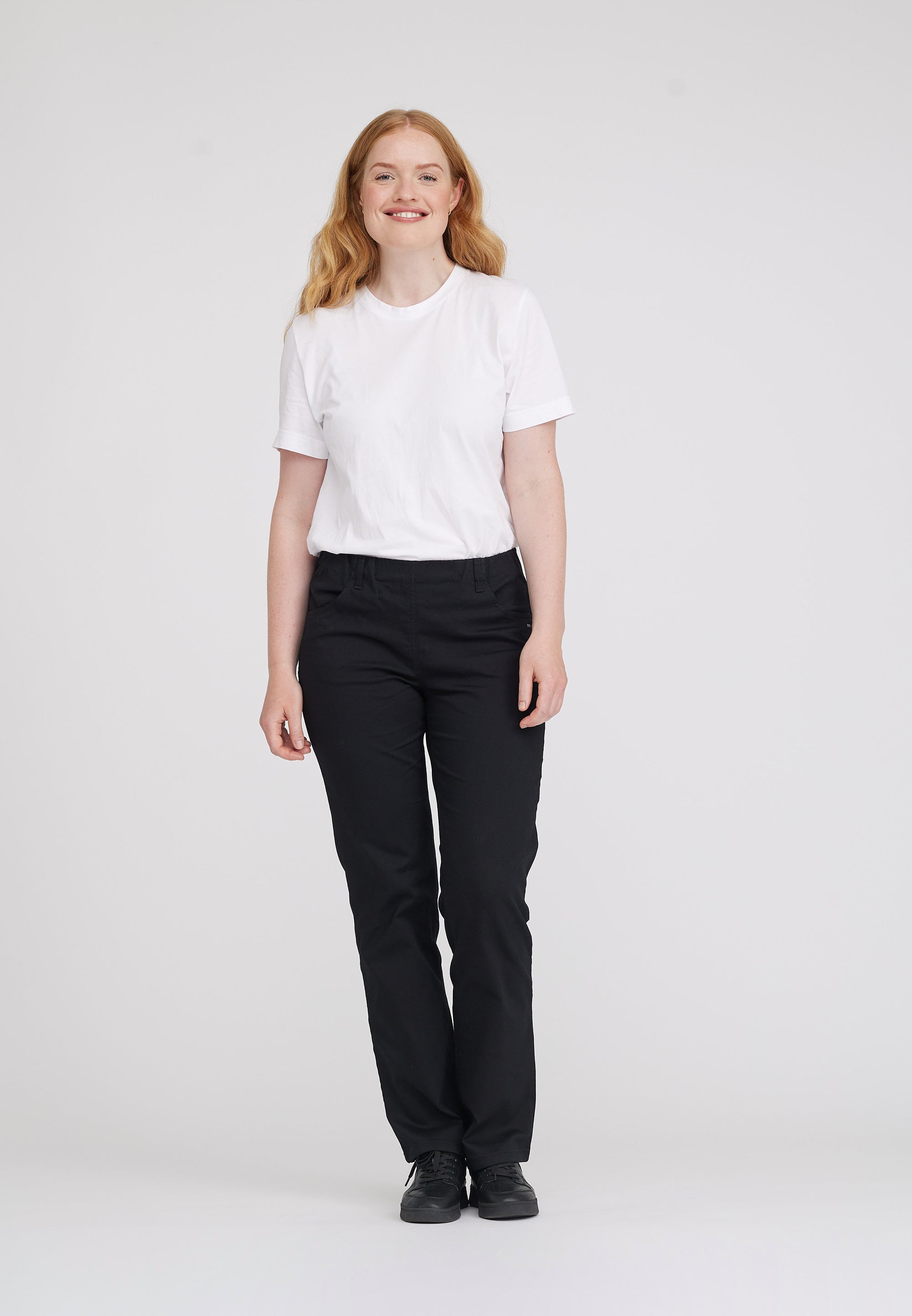 LAURIE  Tracy Straight - Medium Length Straight 99000 Black