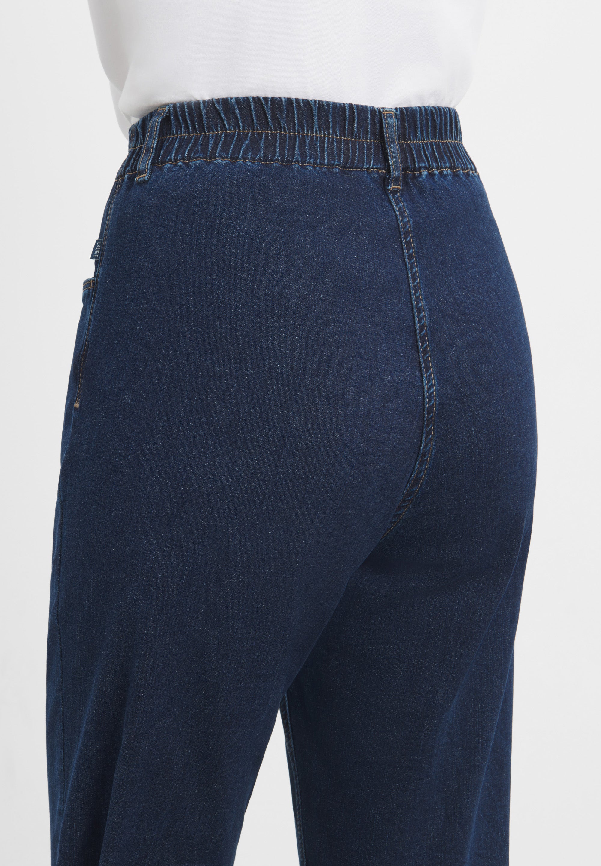 LAURIE Violet Relaxed - Medium Length Relaxed 40513 Dark Blue Denim