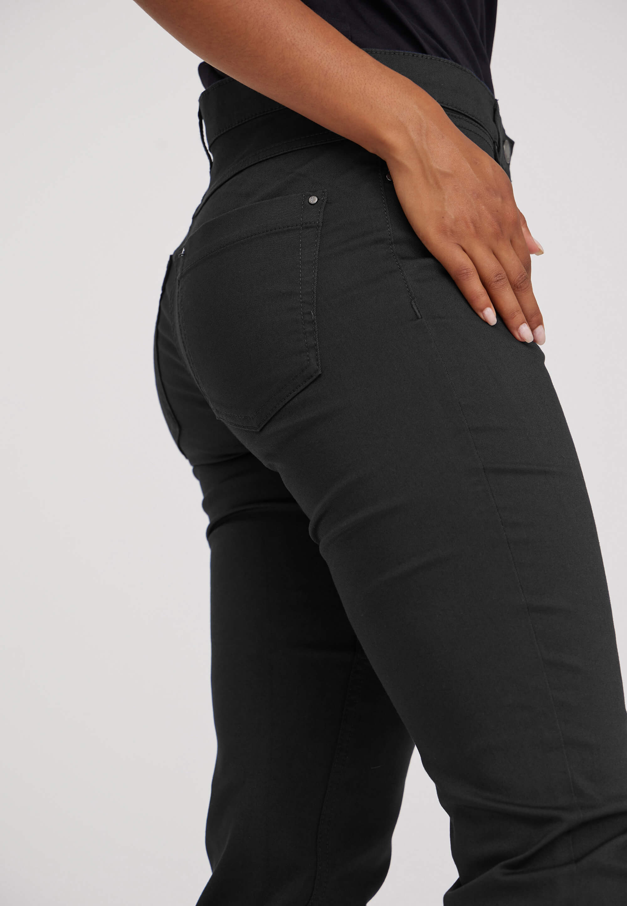LAURIE  Charlotte Regular - Short Length Regular 99000 Black